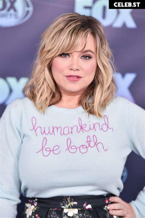 Amanda Fuller Image 12352782