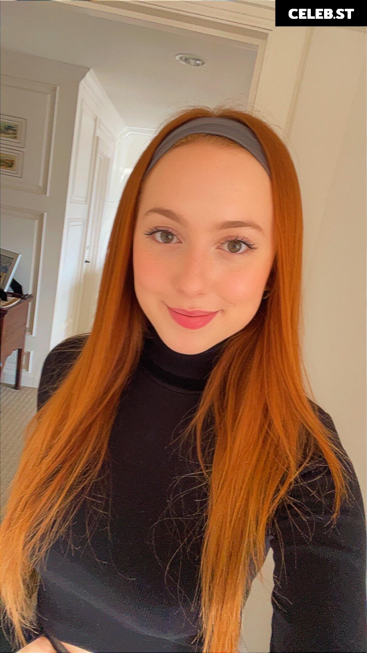 Rosie Fae / littleredrosie1 / ChanceUnlikely659 Image 12361481