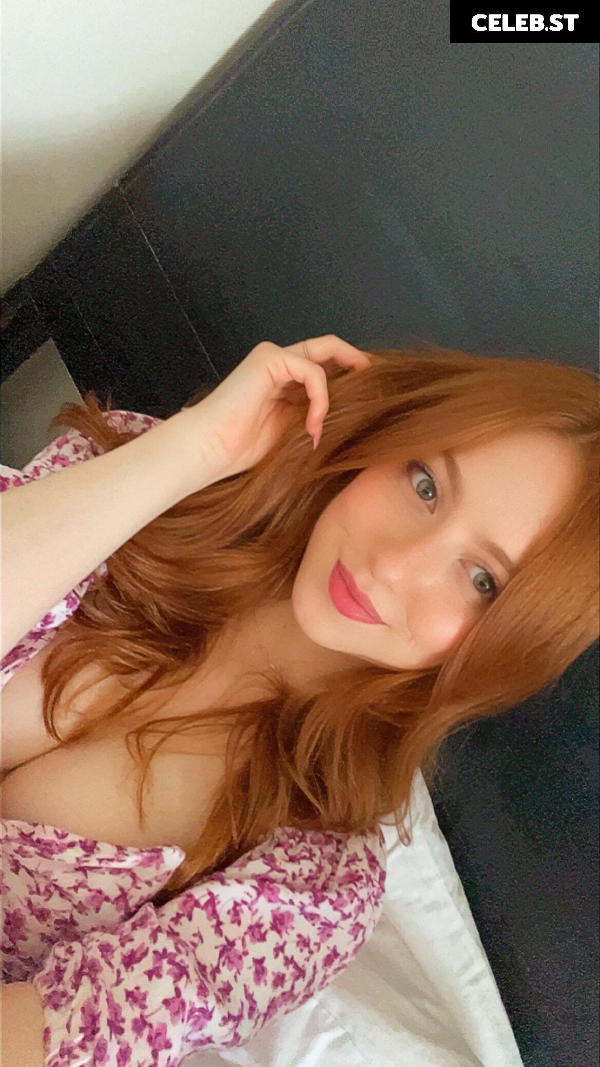 Rosie Fae / littleredrosie1 / ChanceUnlikely659 Image 12361484