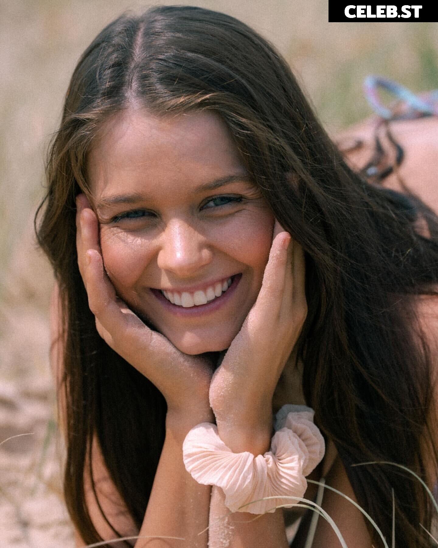 Chloe Campbell Image 12360751