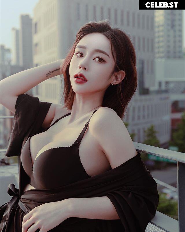 Rahee / serenity__247 Image 12363451