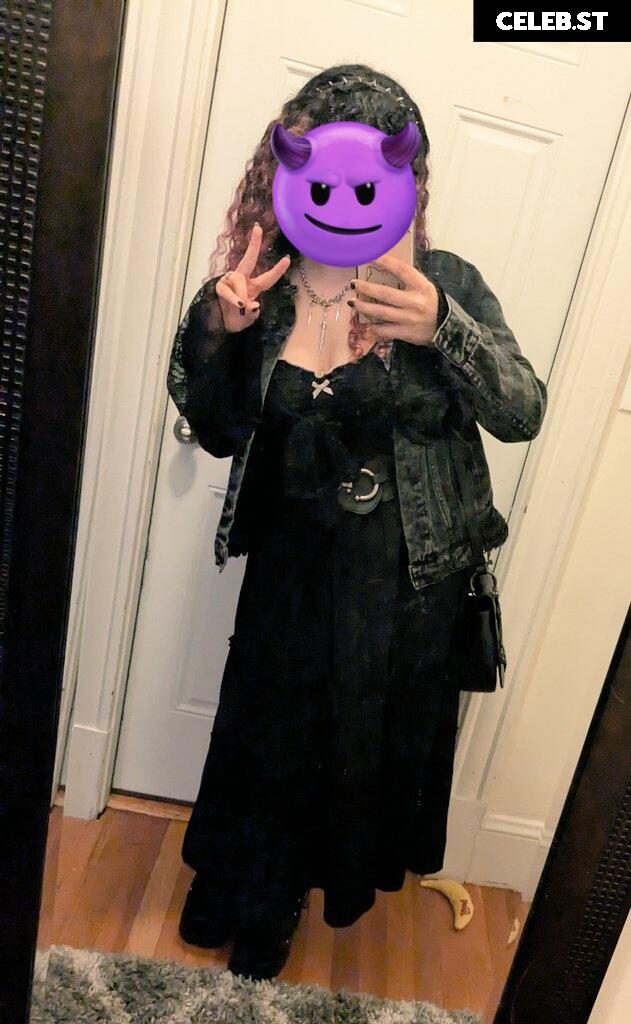 Carmilla Roux Image 12362571