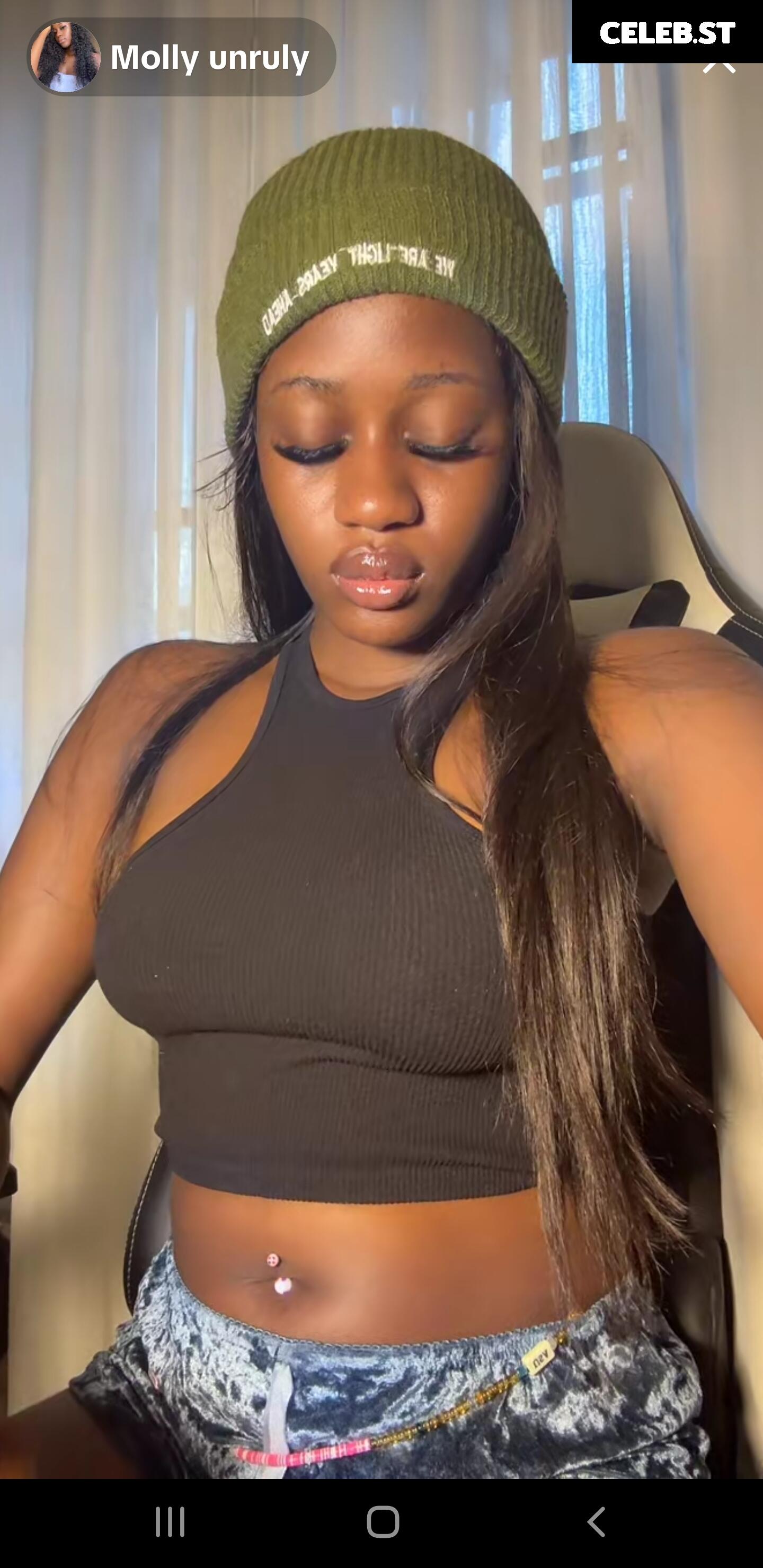 Molly Unruly / itsjust_bigme7 / PondsKira84896 / Barely Seen Image 12362149