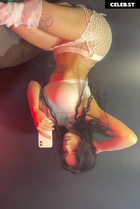 shebulkk / Duygu Cakmak Image 12377379