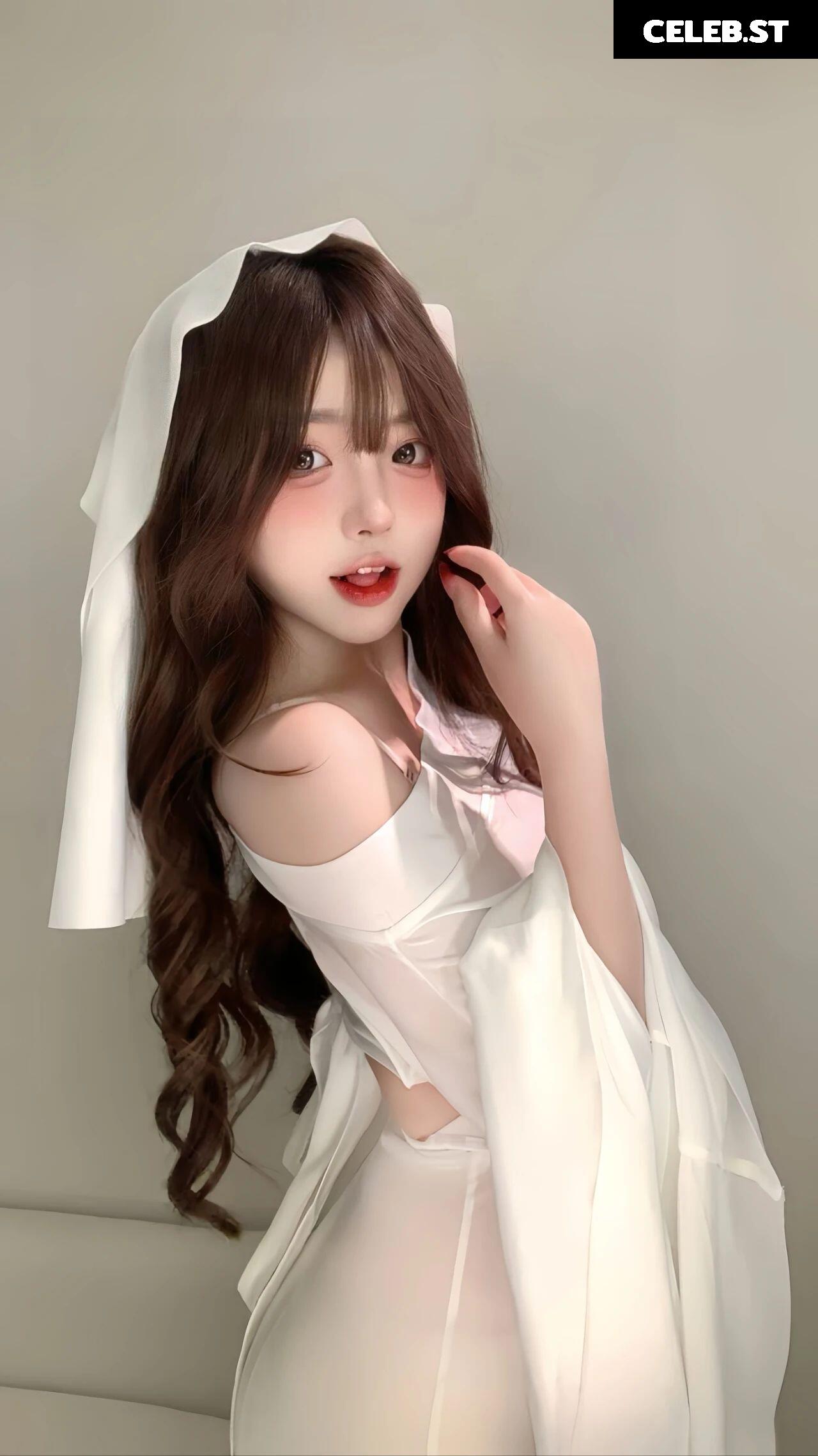 Xiaomaokunkun2 (小猫困困 / 小猫困困教主) Image 12348826