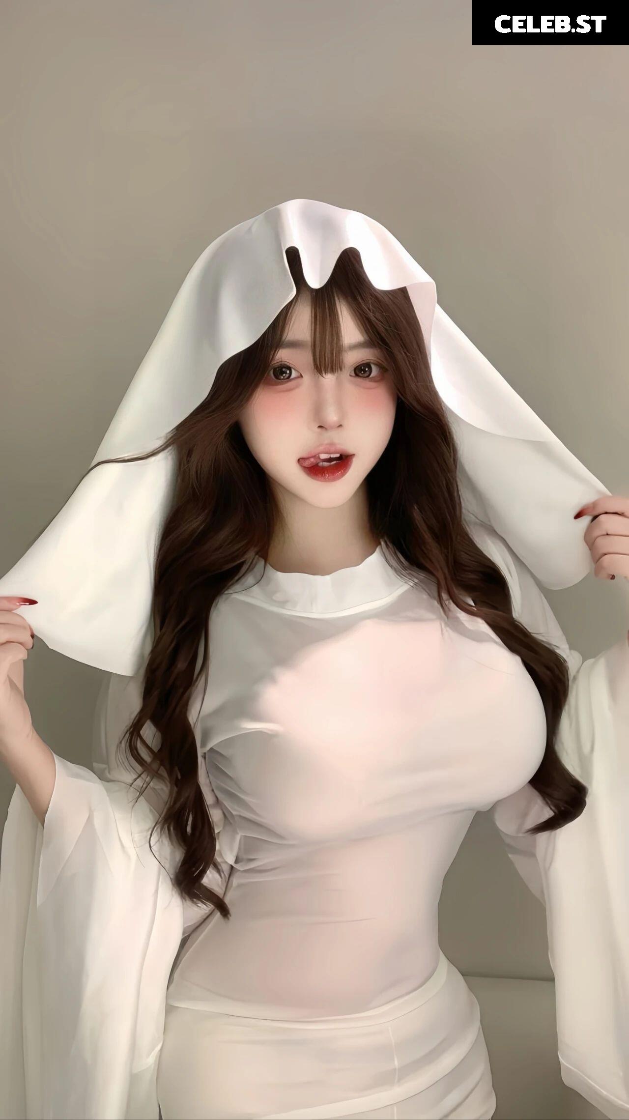 Xiaomaokunkun2 (小猫困困 / 小猫困困教主) Image 12348829