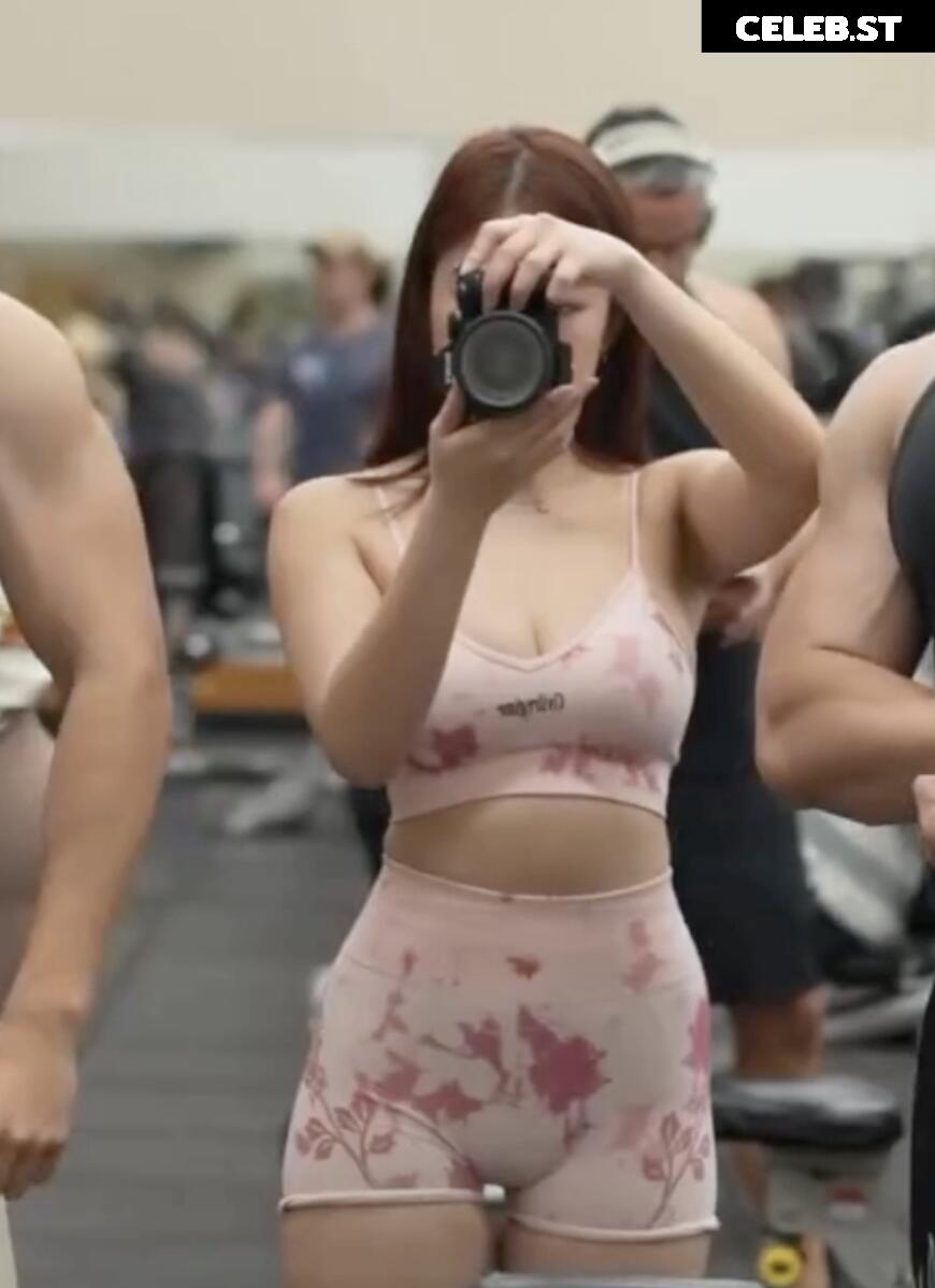 Celia Tran / @celia.b.tran Image 12344362