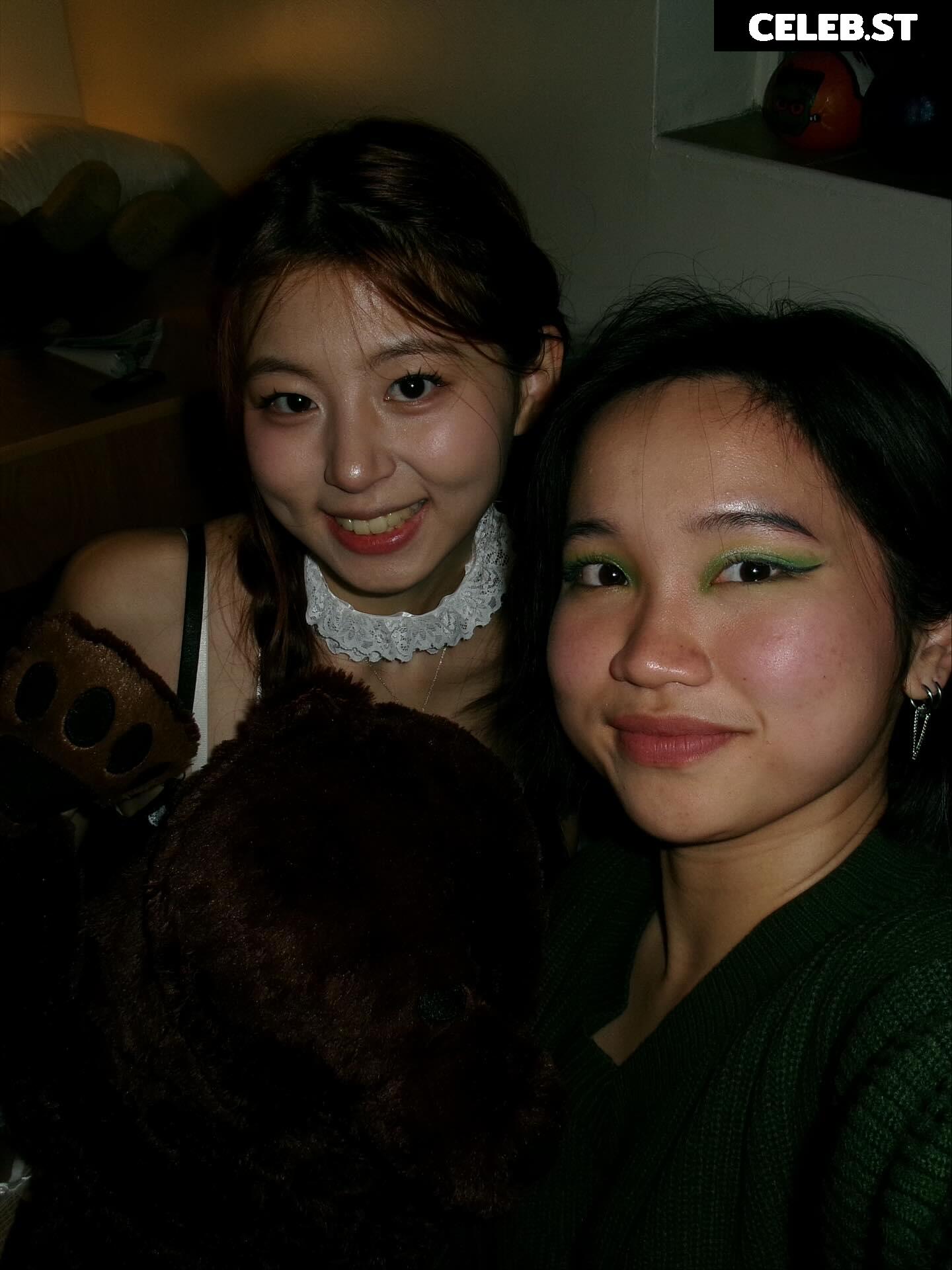 Lily Liu | lilyisalilsleepy Image 12347729