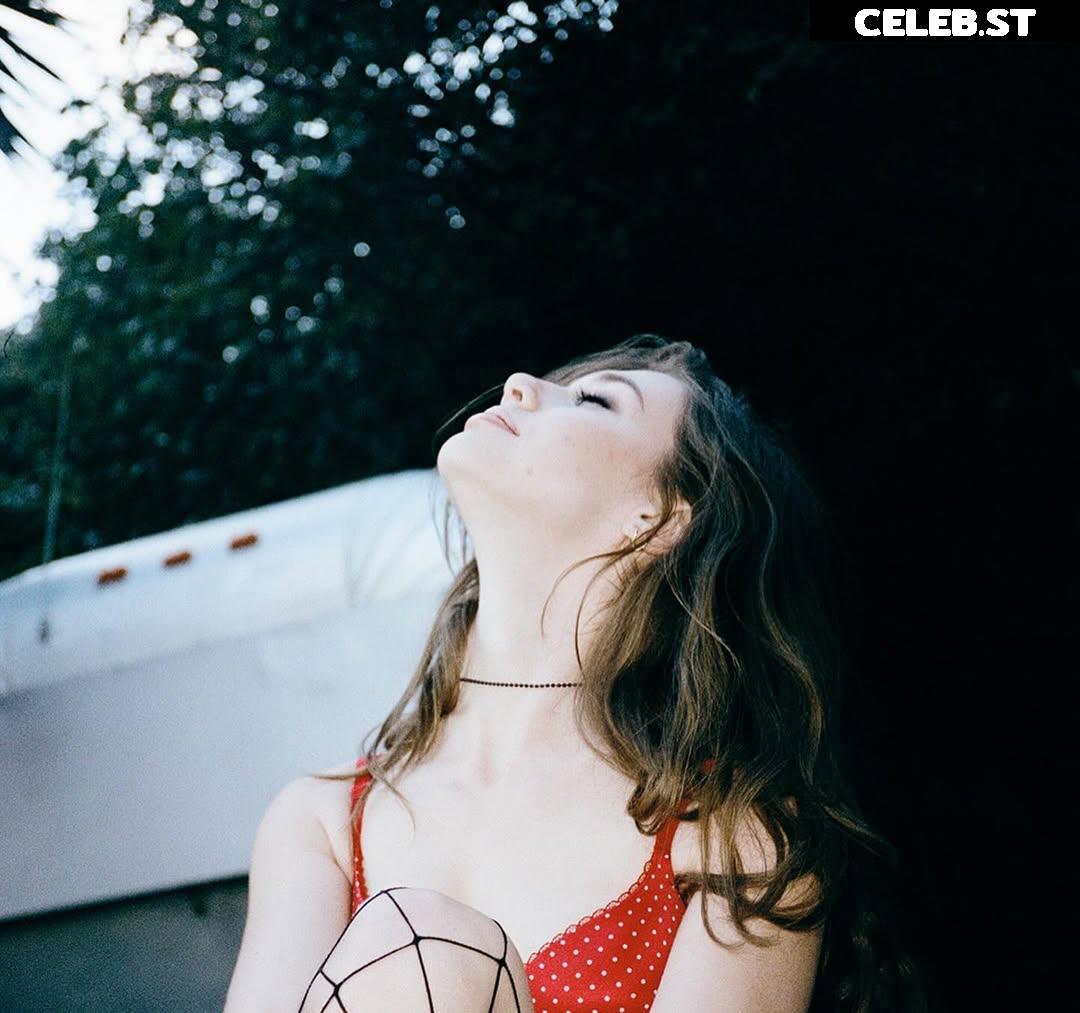 Sydney Taylor Image 12340199