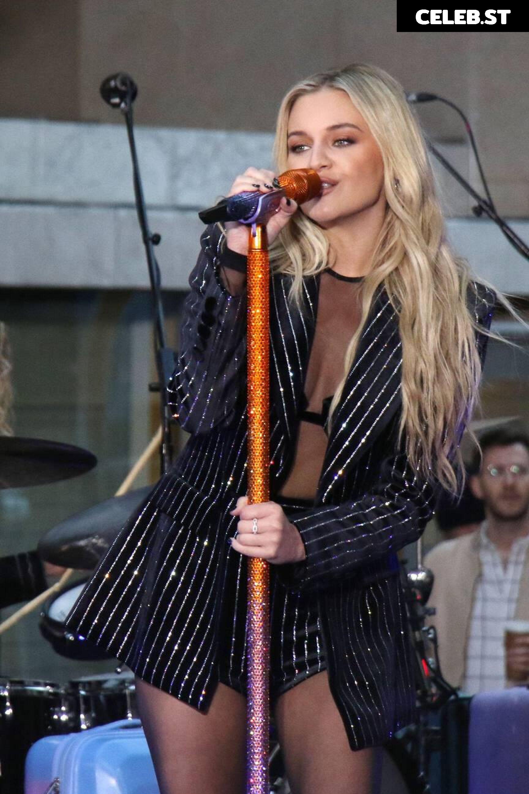 Kelsea Ballerini Image 12340186
