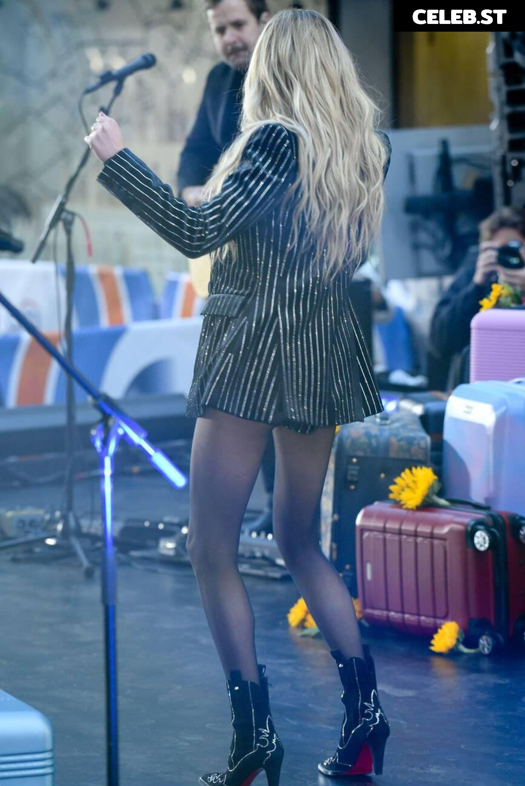 Kelsea Ballerini Image 12340169