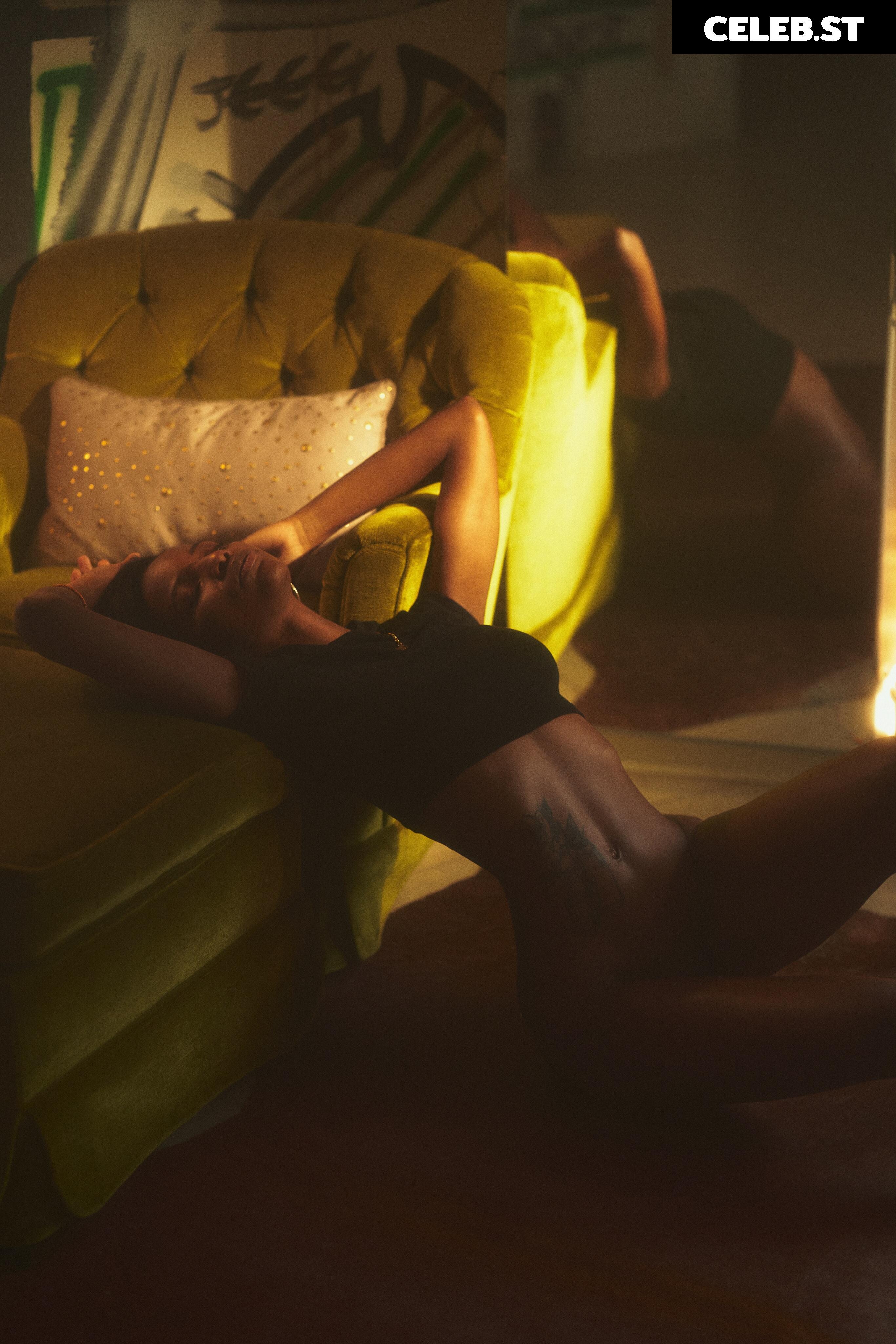 Luci Lane / luciislane / heregoesluci / theregoeslucii Image 12313754