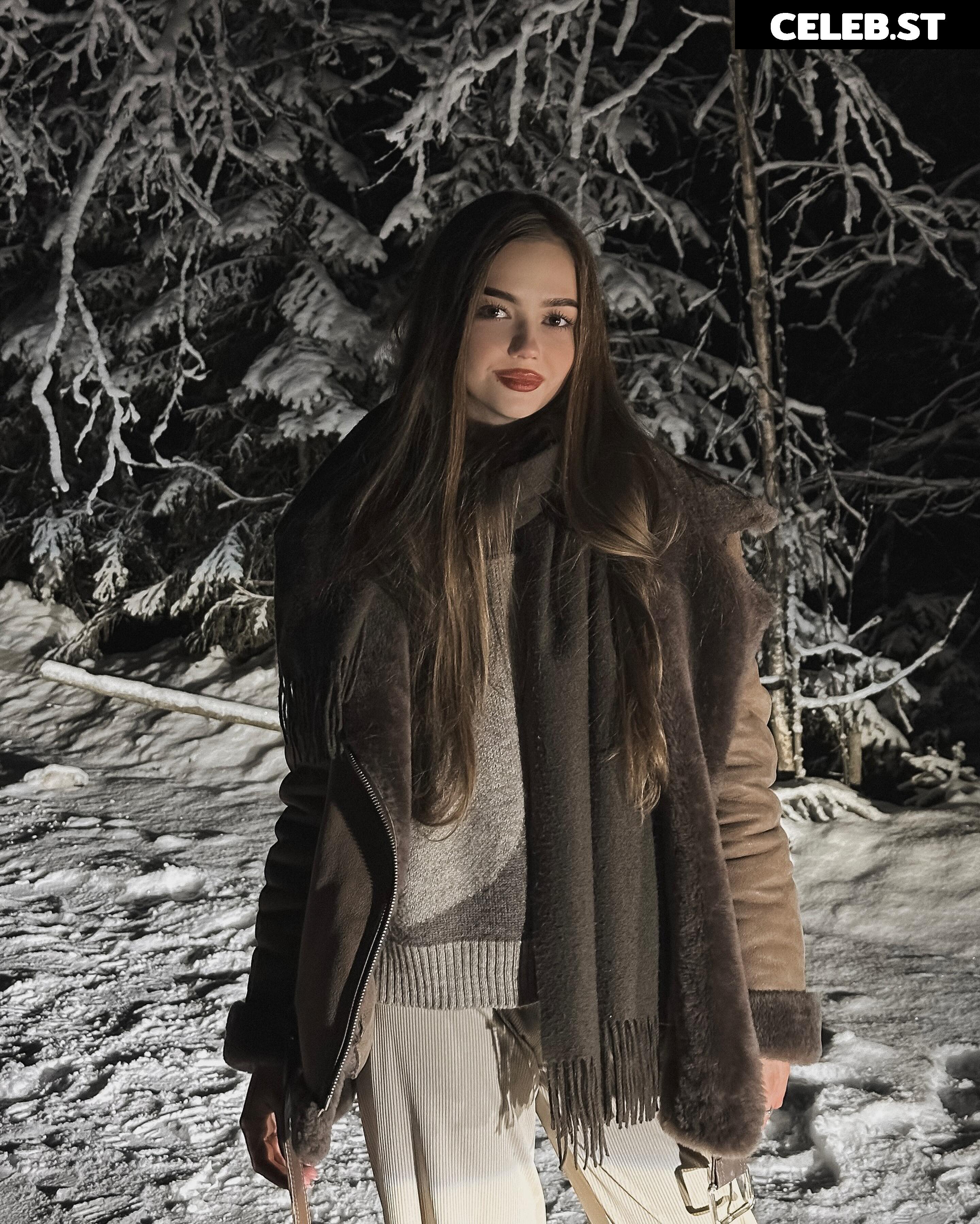 Alina Zaozerskaya / alina.zaozerskayaaa / zaozerskayalina / Алина Заозерская Image 12313207