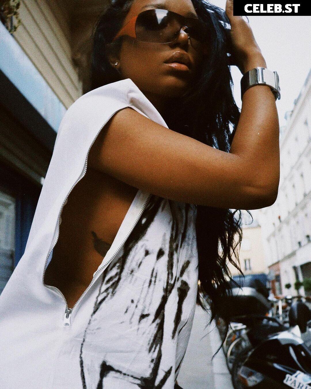 Trapezoidmouth Image 12312859