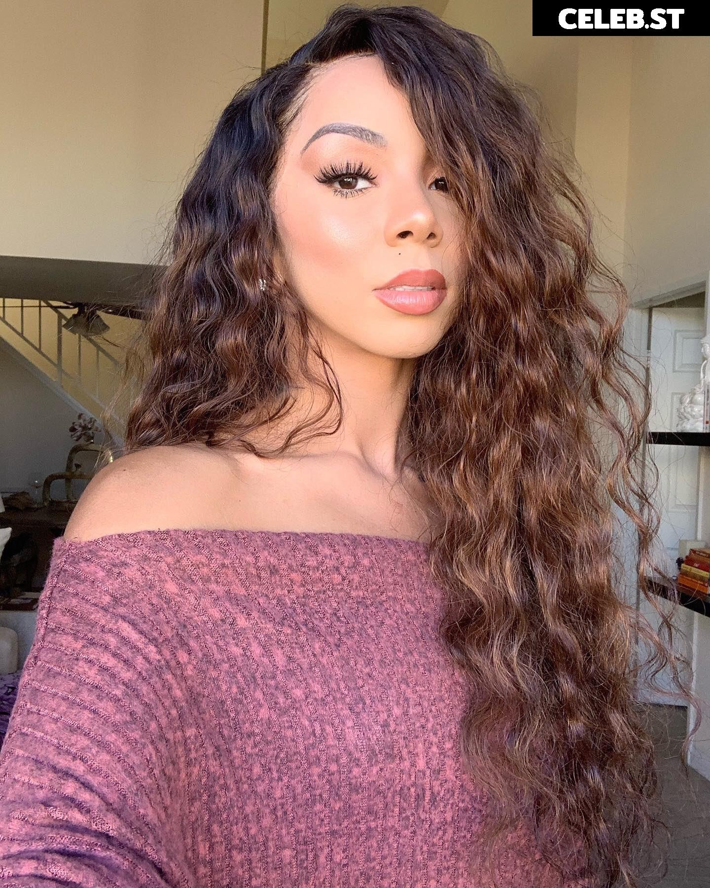 Brittany Renner Image 12312206