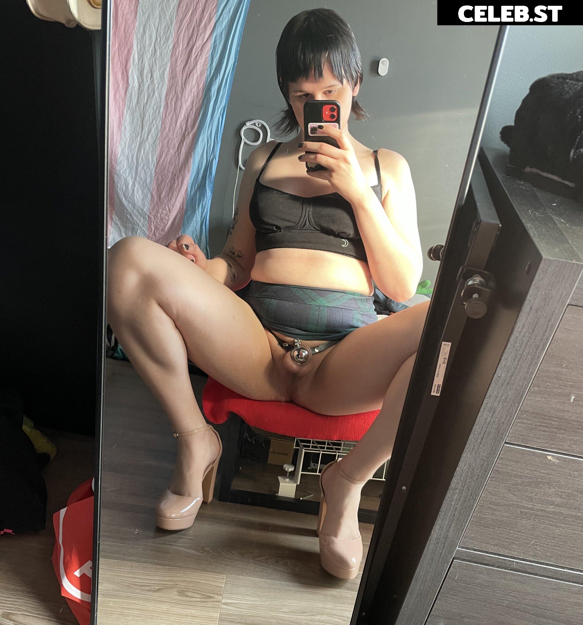 Laura Salem / estrogenvampire Image 12328602