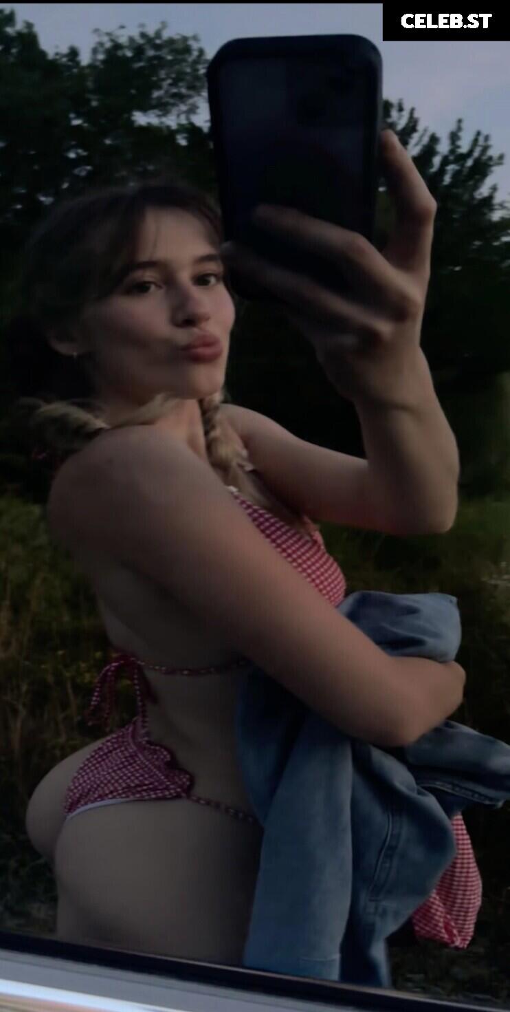 Rissa Gannon rissa.gannon rissagannon Image 12325091