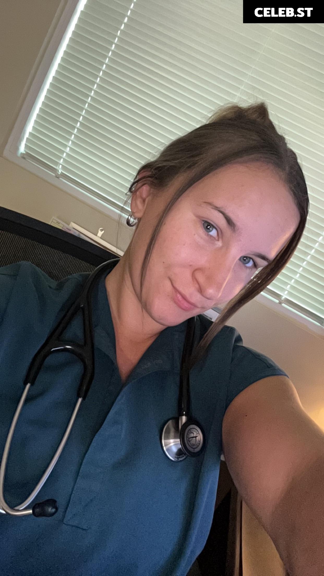 Wellnesswifey / Kayla Moore Image 12324826