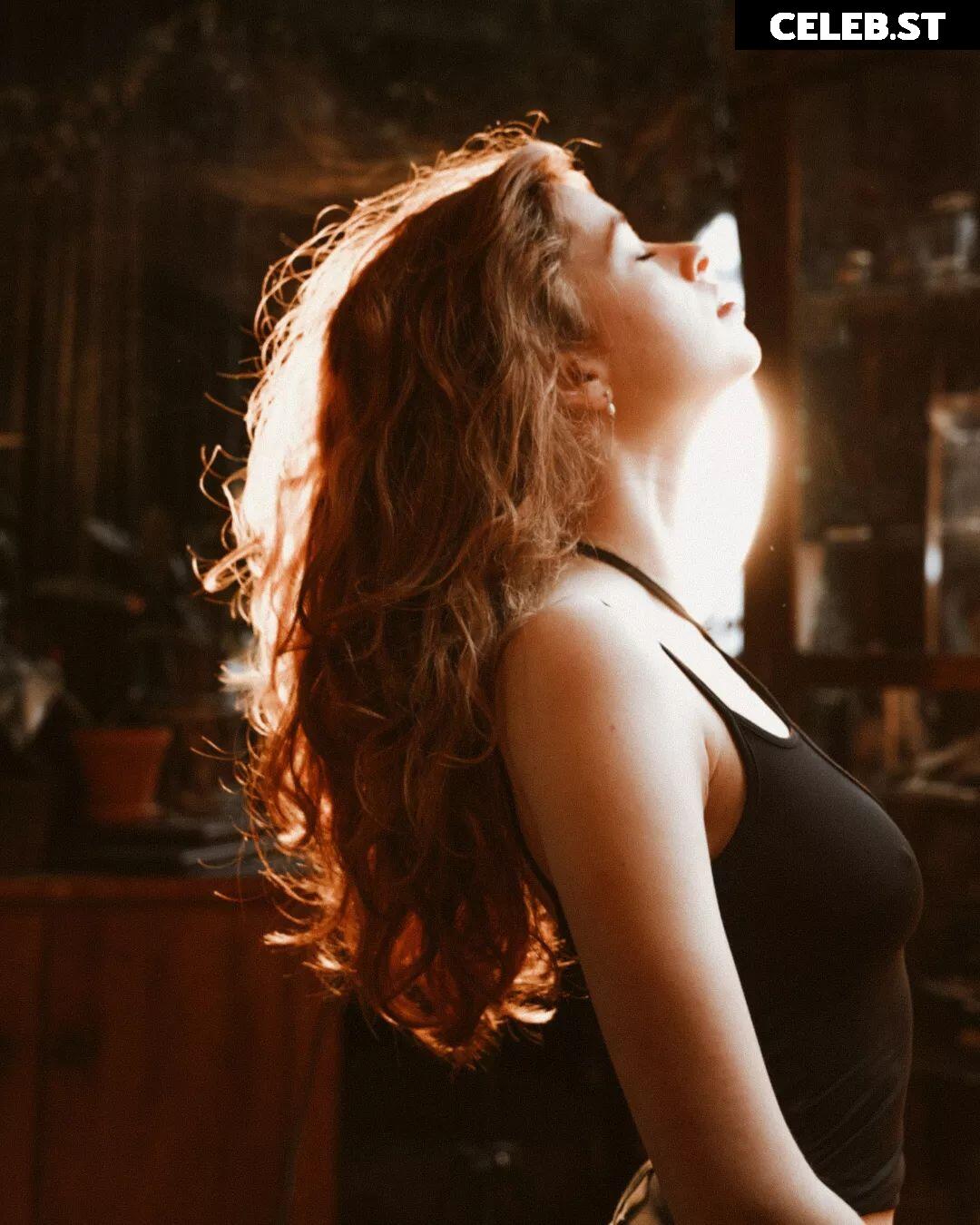 Sophie.srm Image 12324786