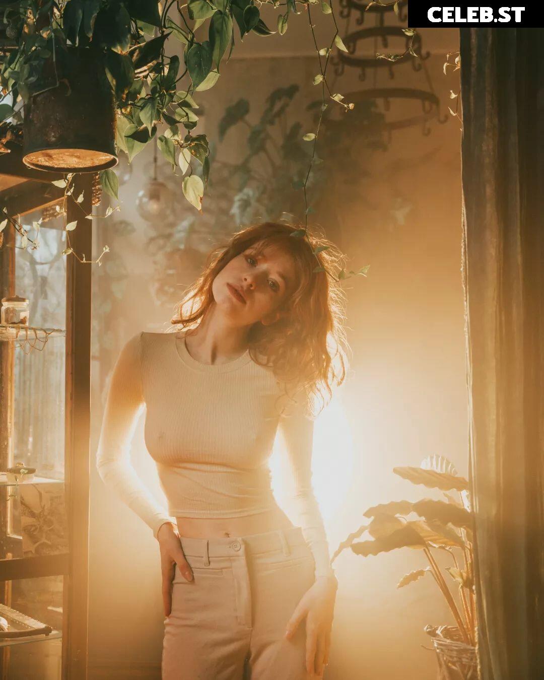 Sophie.srm Image 12324774