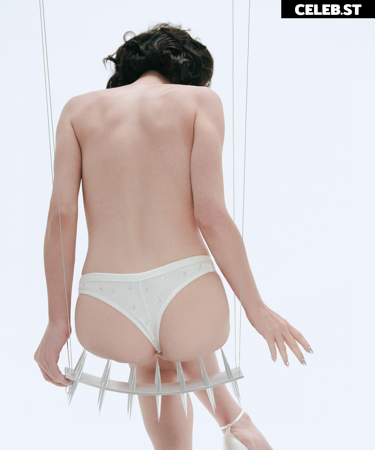 Hari Nef Image 12327818