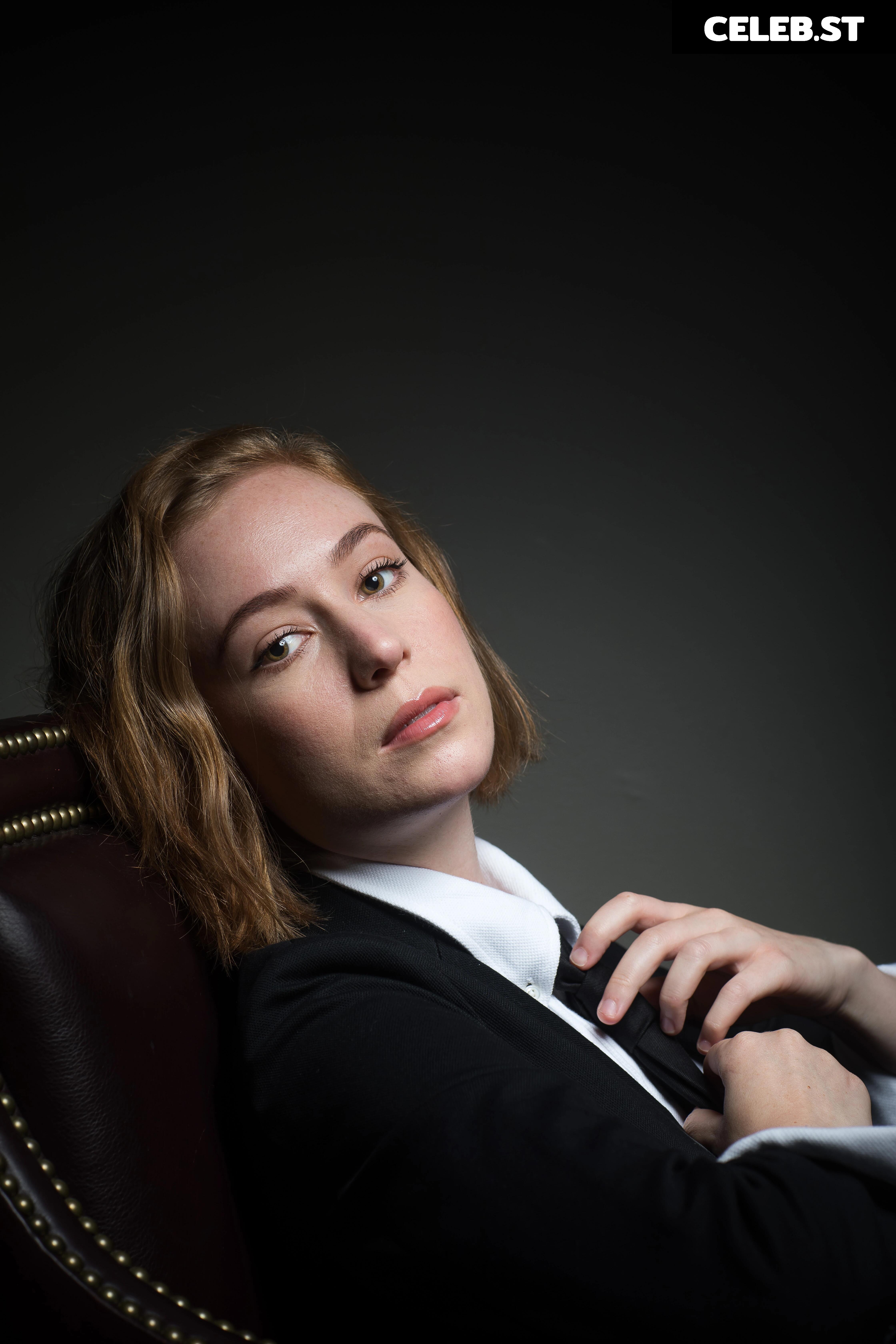 Hannah Einbinder Image 12321664