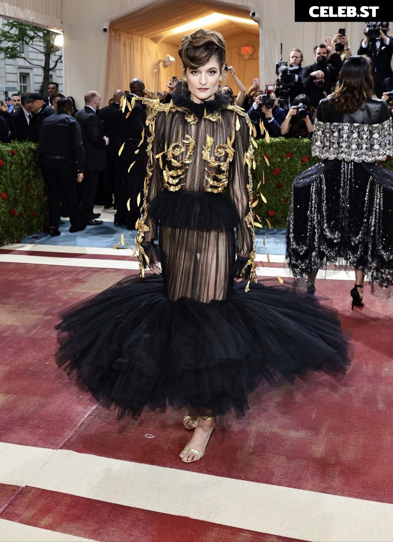 Louisa Jacobson Image 12321196