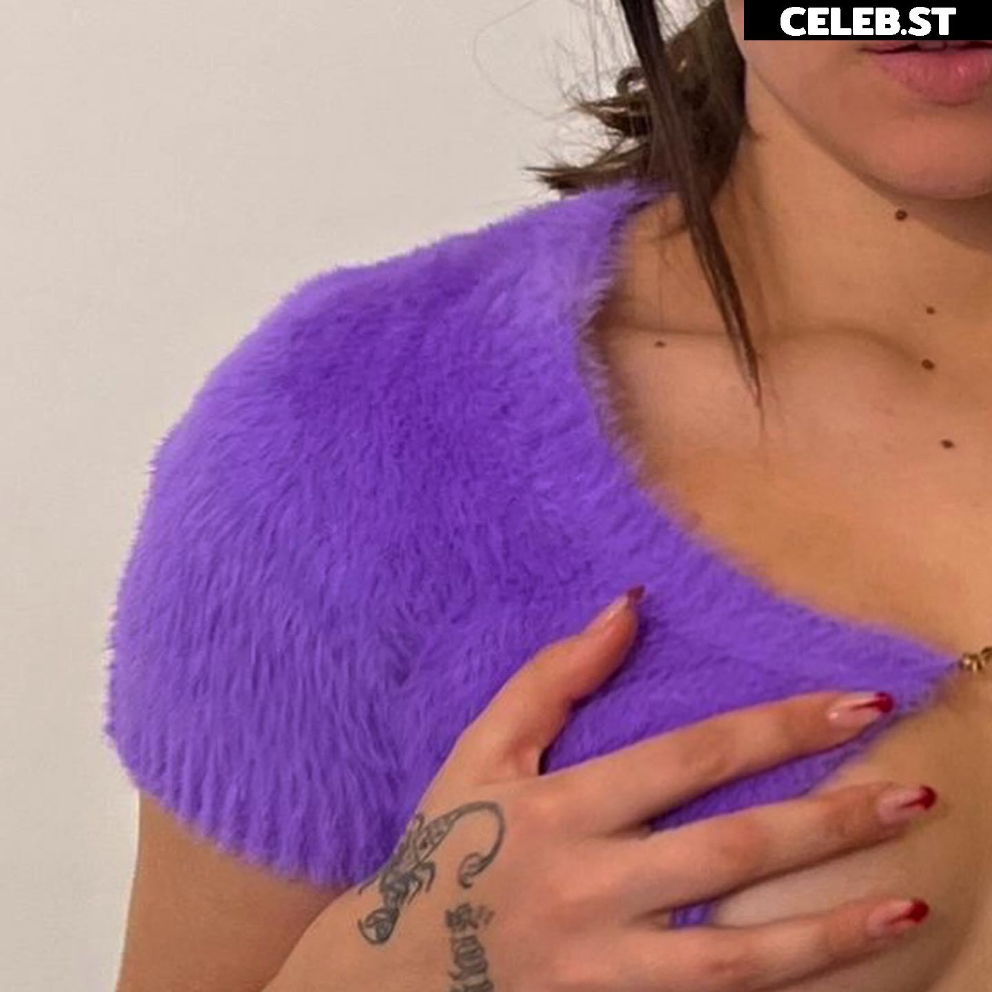 Mae Muller Image 12321155