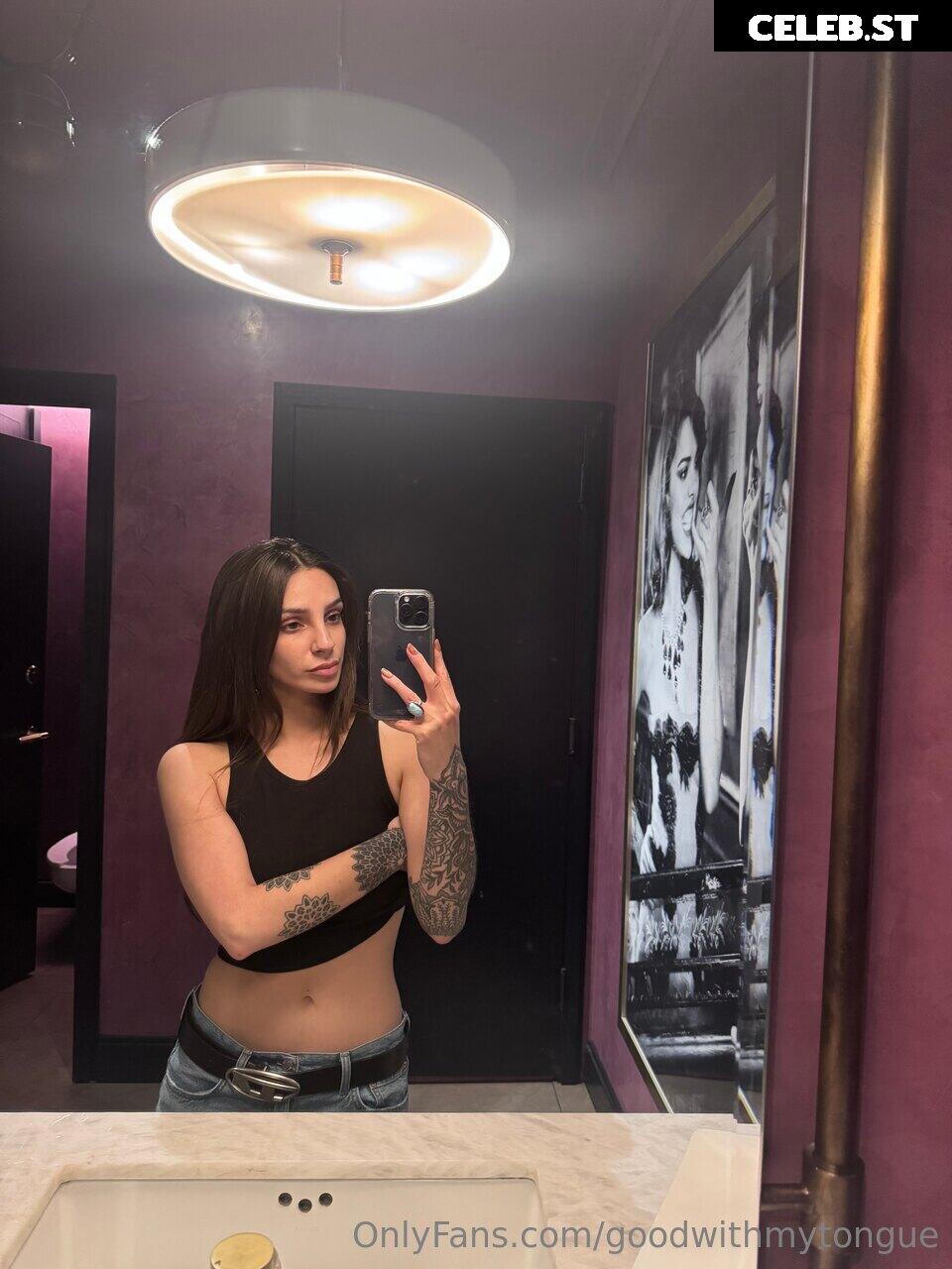 Isamobella / goodwithmytongue / Isabella Monreal / elenalengua Image 12338628