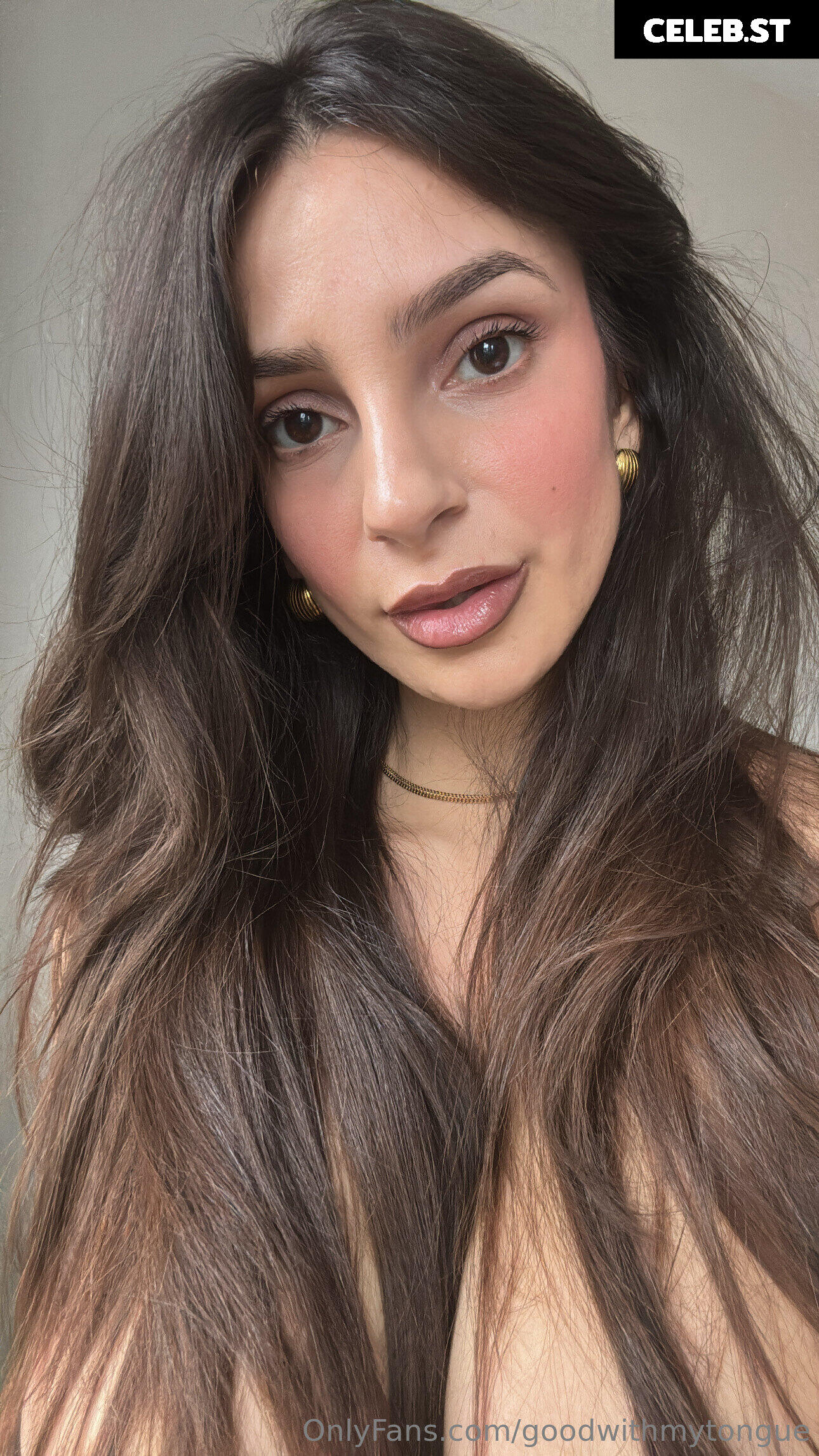 Isamobella / goodwithmytongue / Isabella Monreal / elenalengua Image 12338647