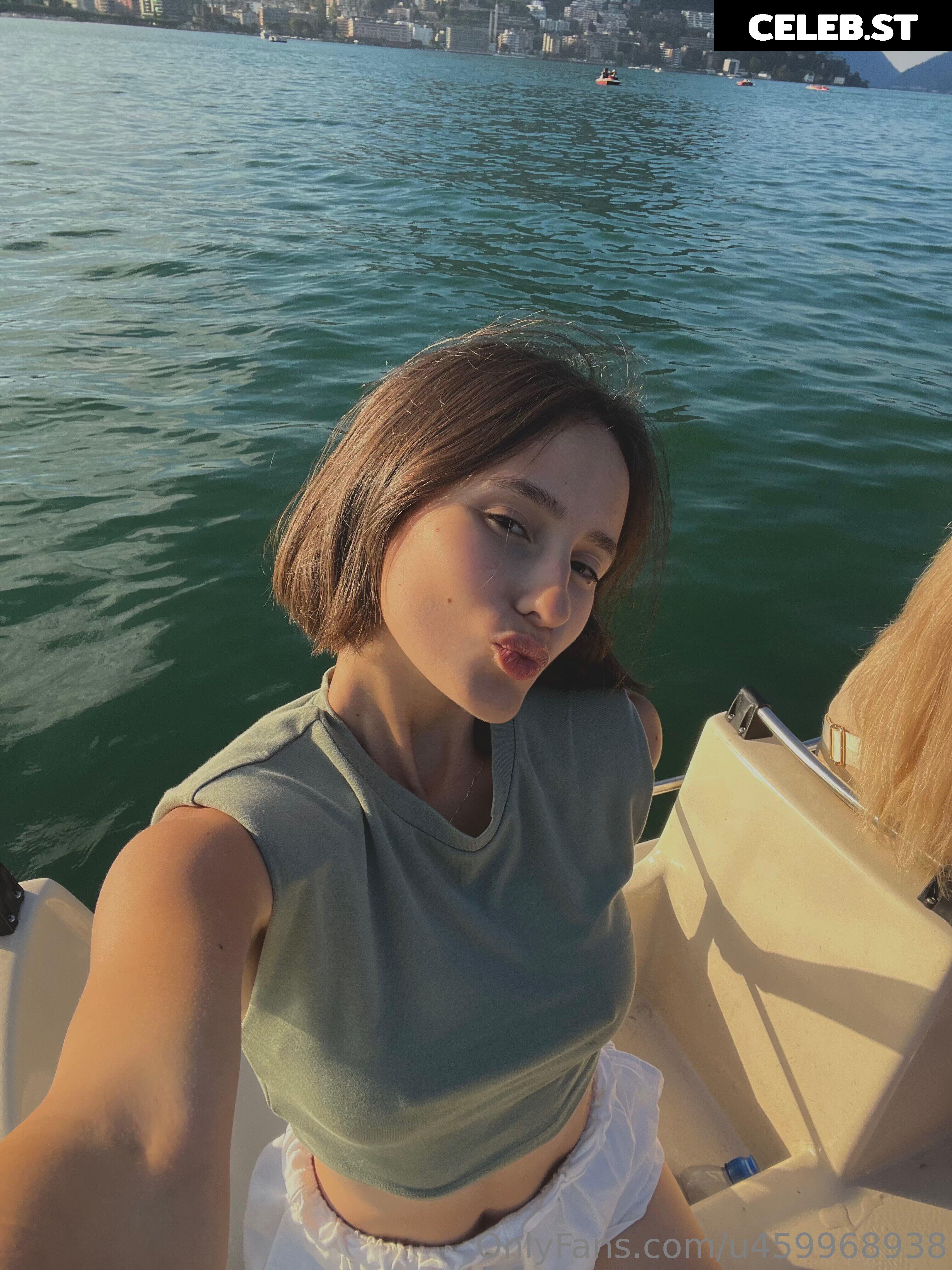 lilttle_kate_of | lilttle_tracy_of Image 12334147