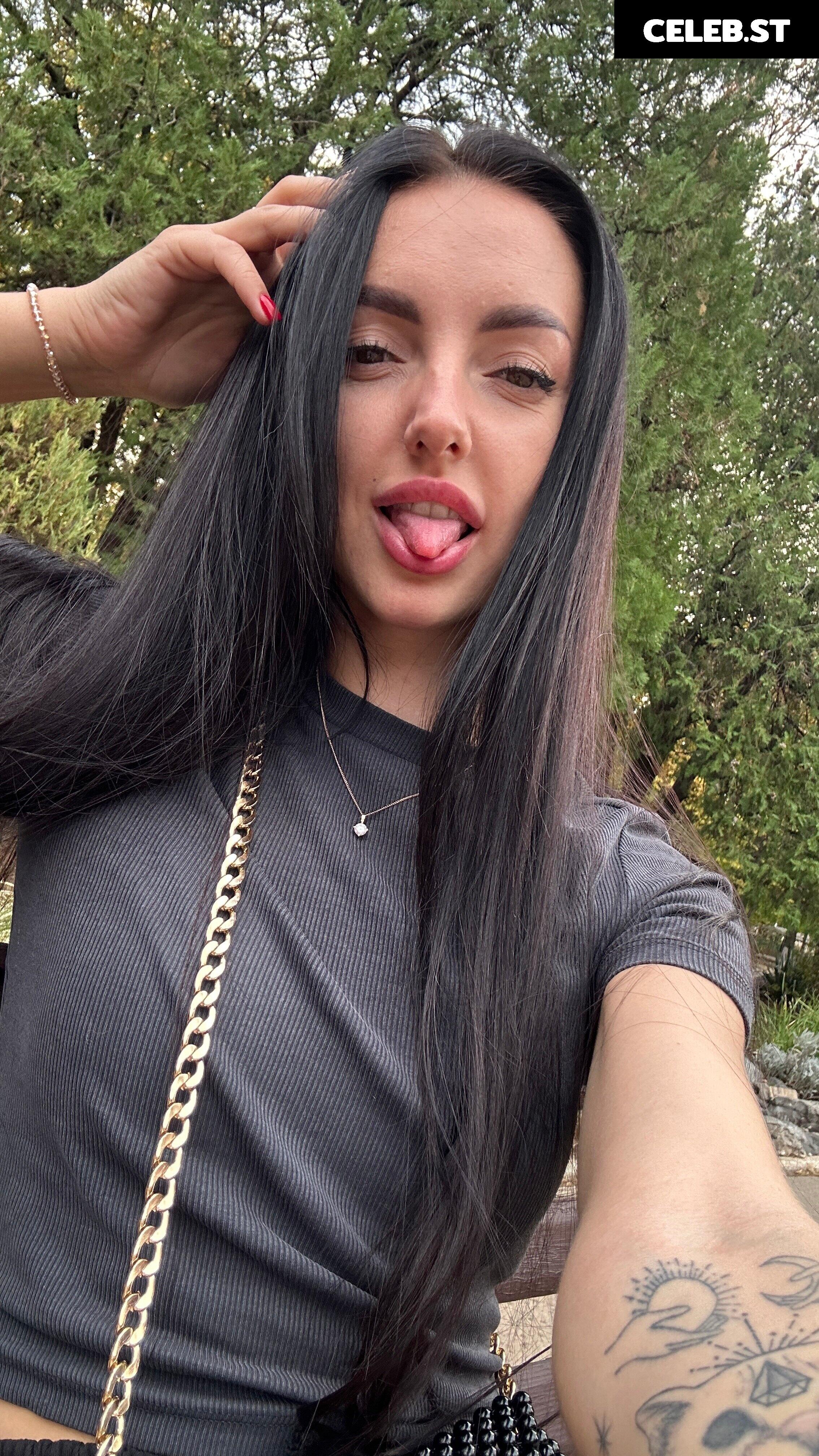 secretsoftiny Image 12334351