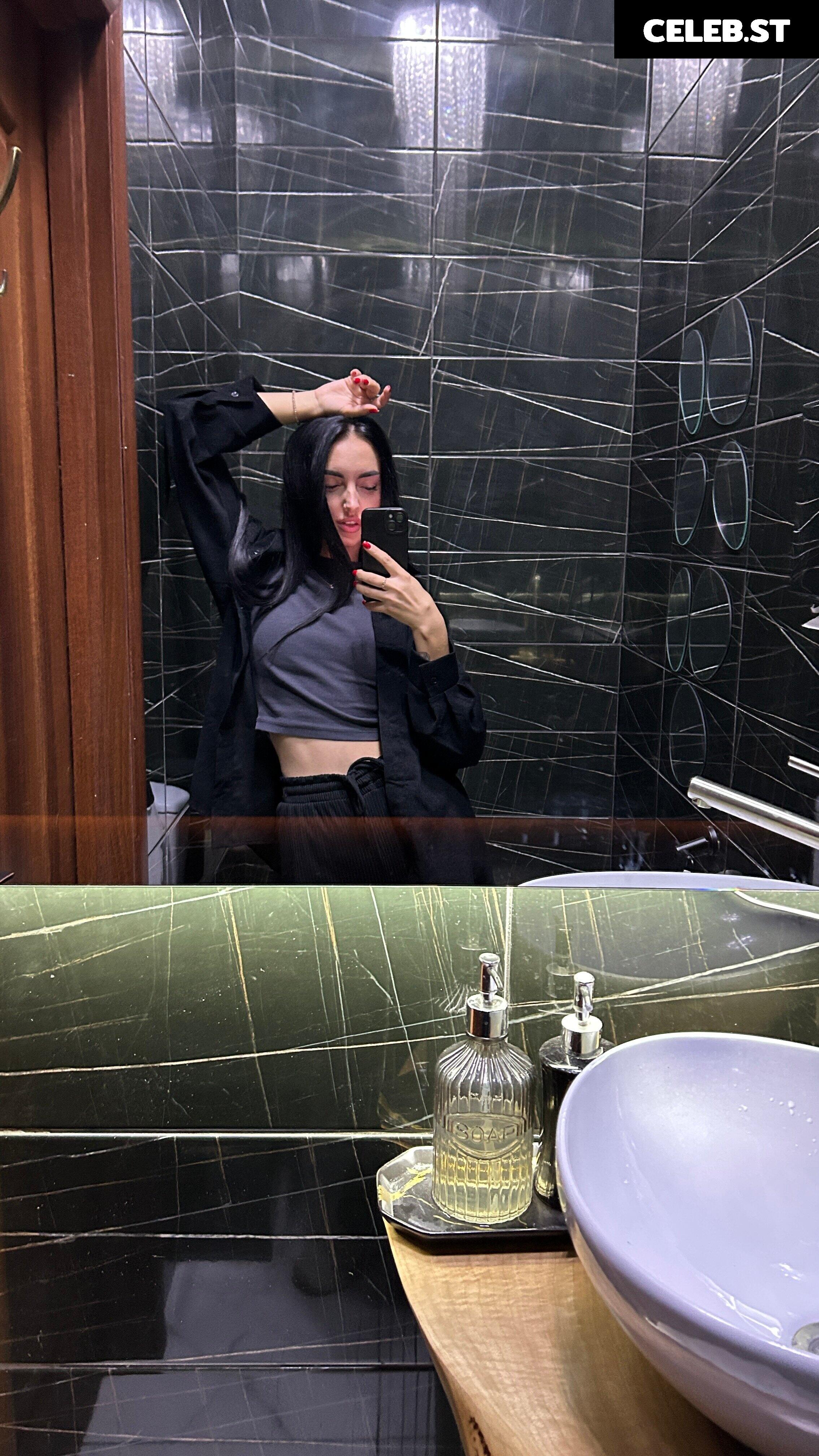 secretsoftiny Image 12334346