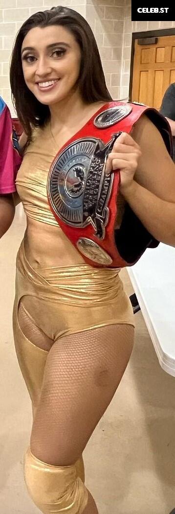 Wren Sinclair / Madi Wrenkowski Image 12339917