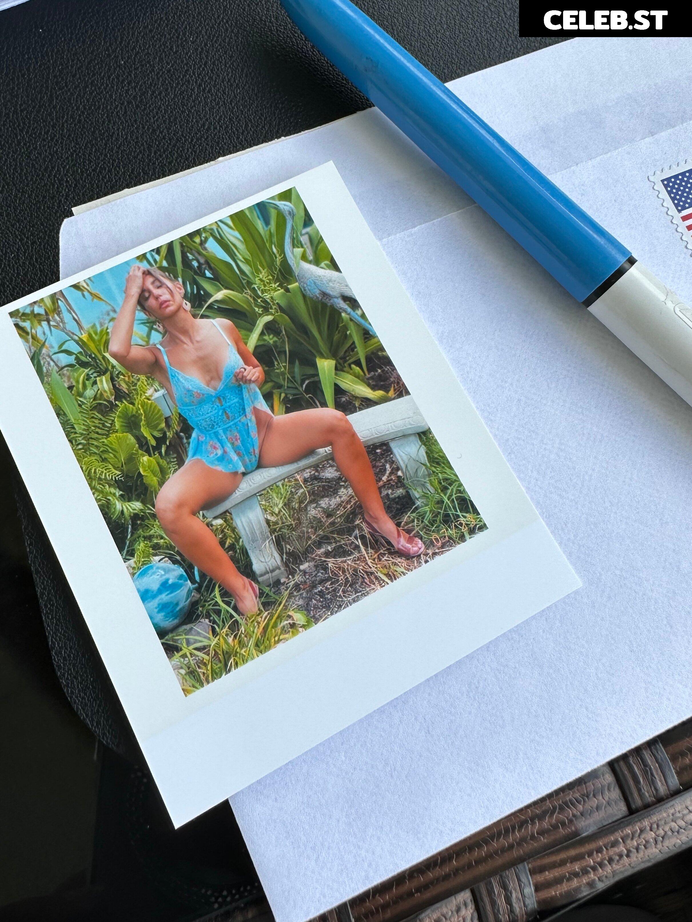 littlefitdevil / Carla Outes Image 12339537