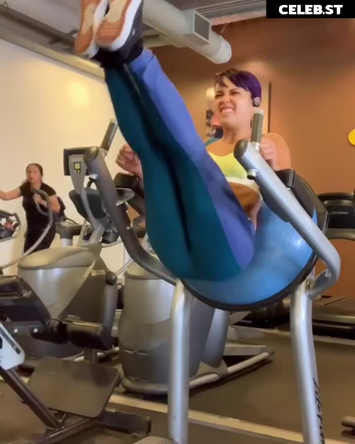 Lorena Parkour (Lorena Abreu) Image 12301066