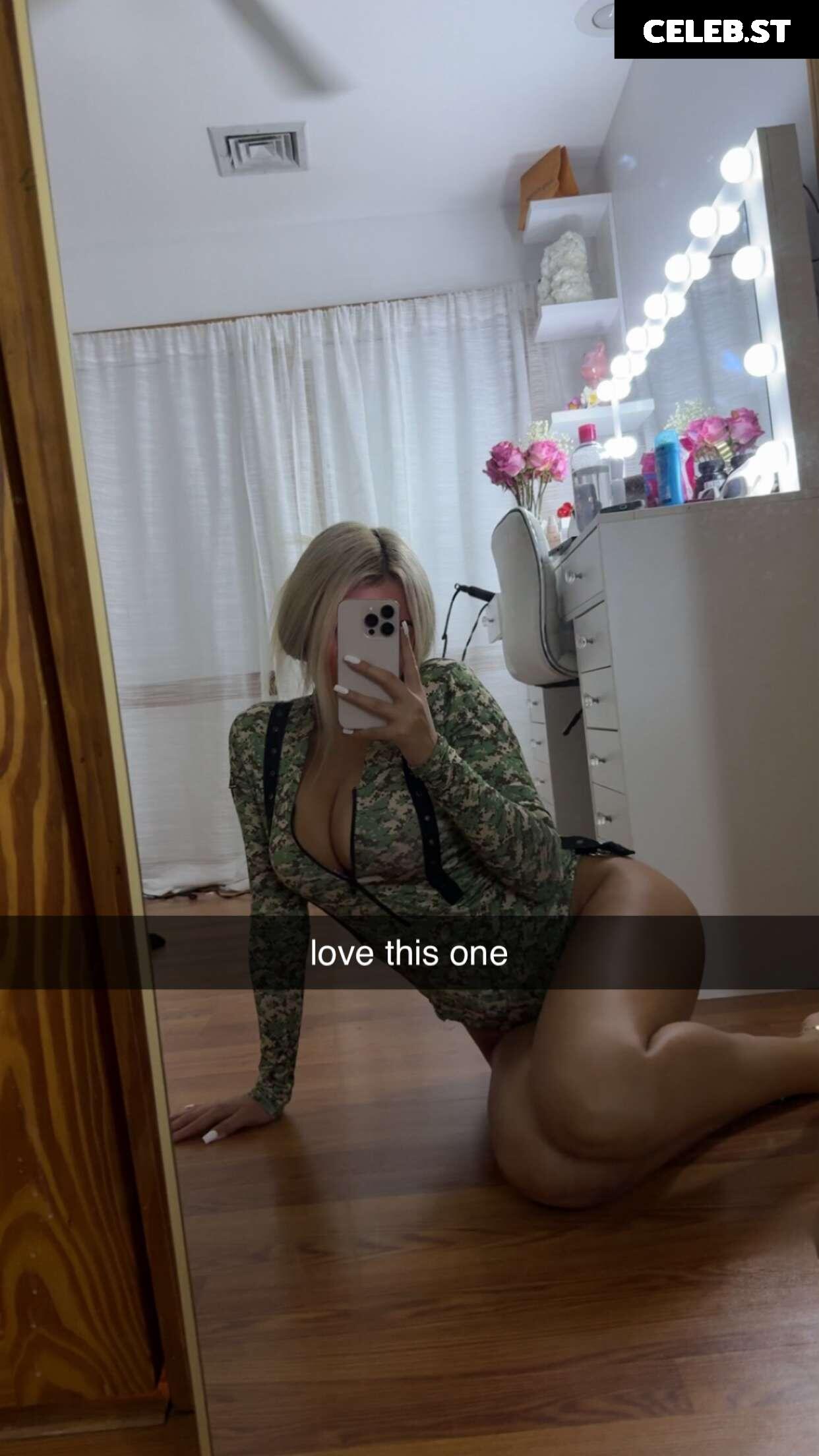 Chelsea Lucia Image 12302142