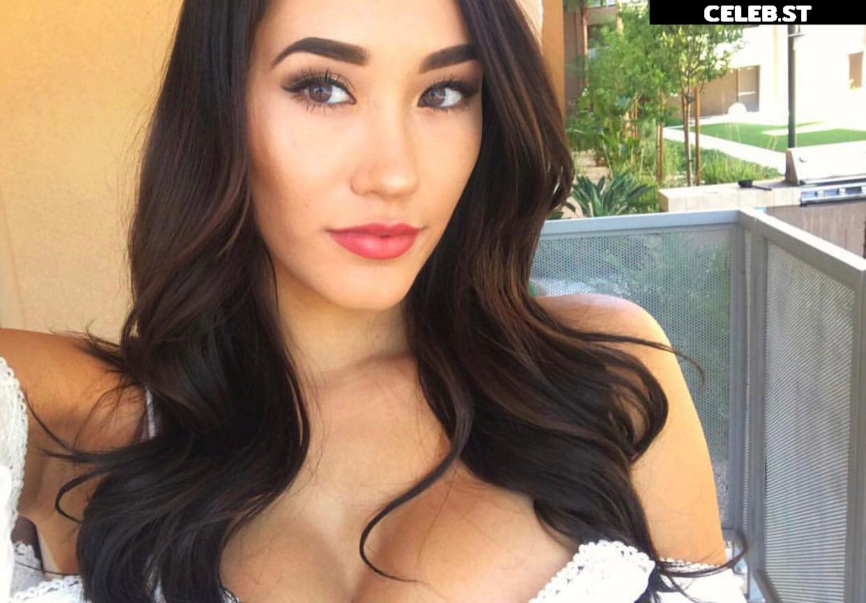 Arya Rae aryaraee Image 12302015