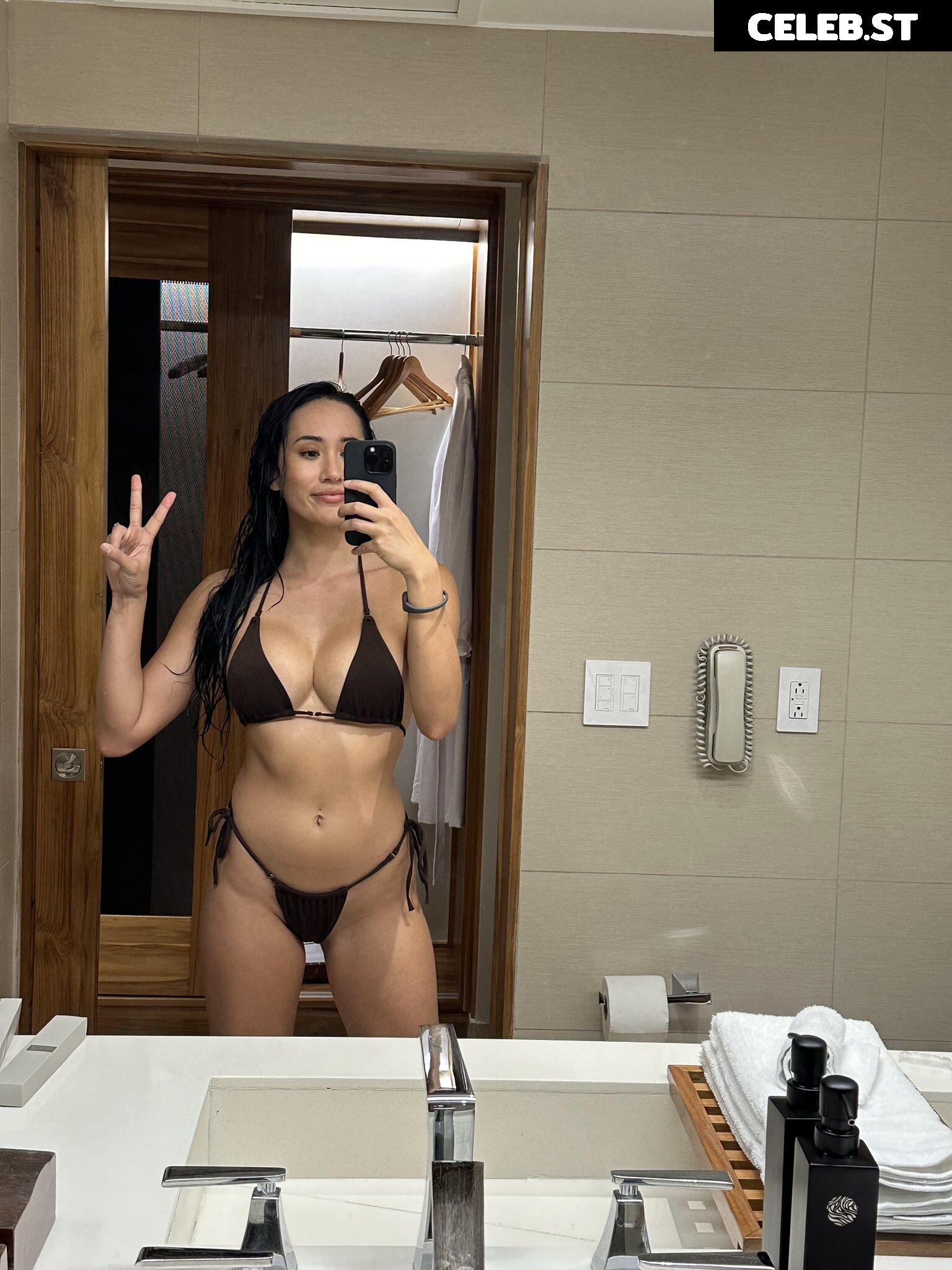 Arya Rae aryaraee Image 12302032