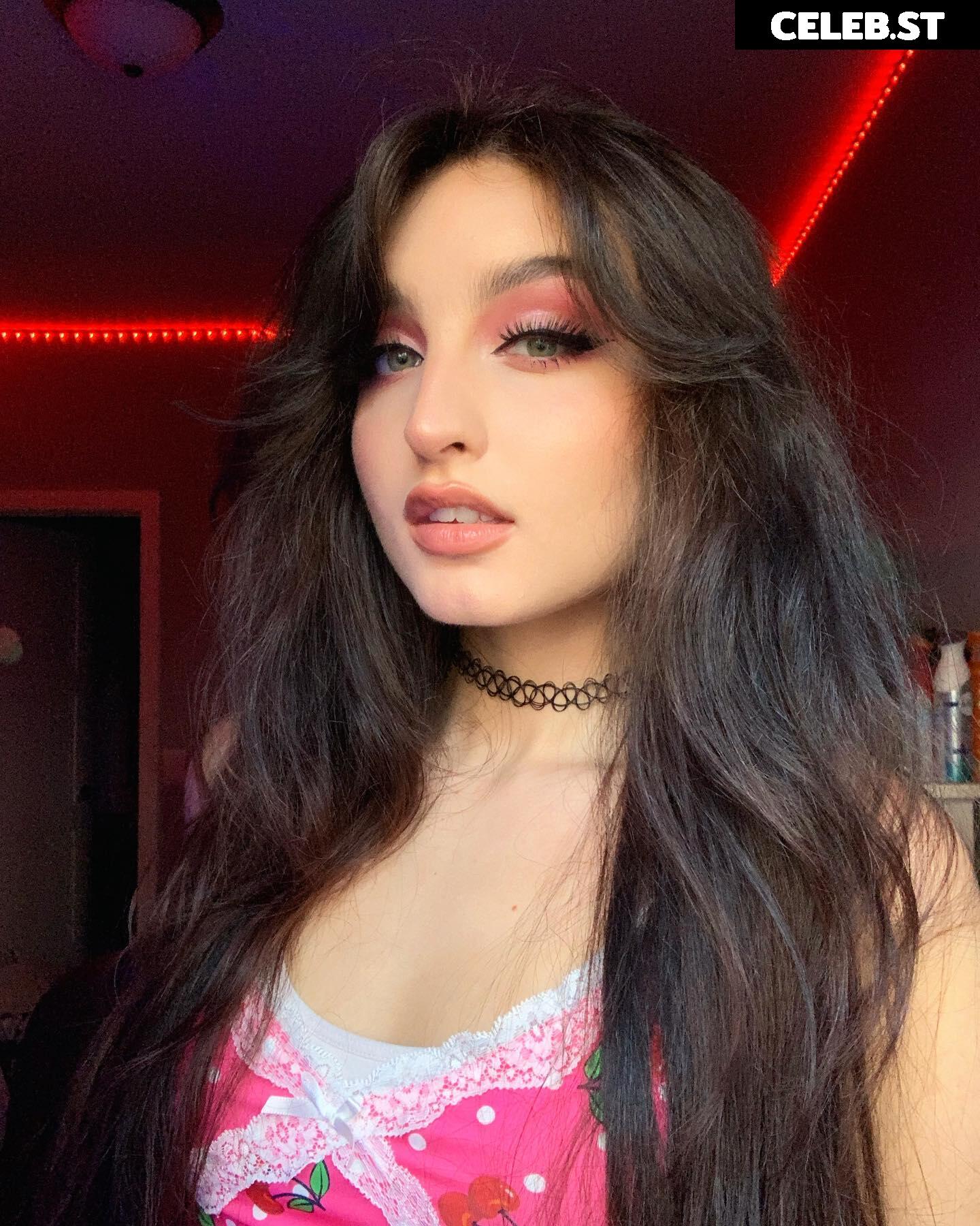 beebee ASMR Image 12380422