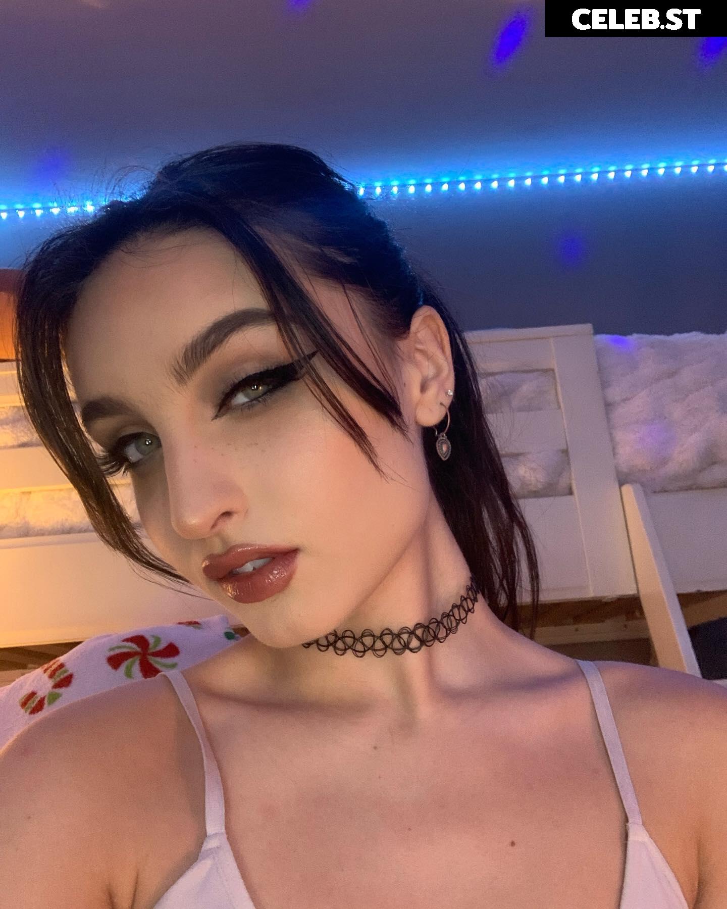 beebee ASMR Image 12380426