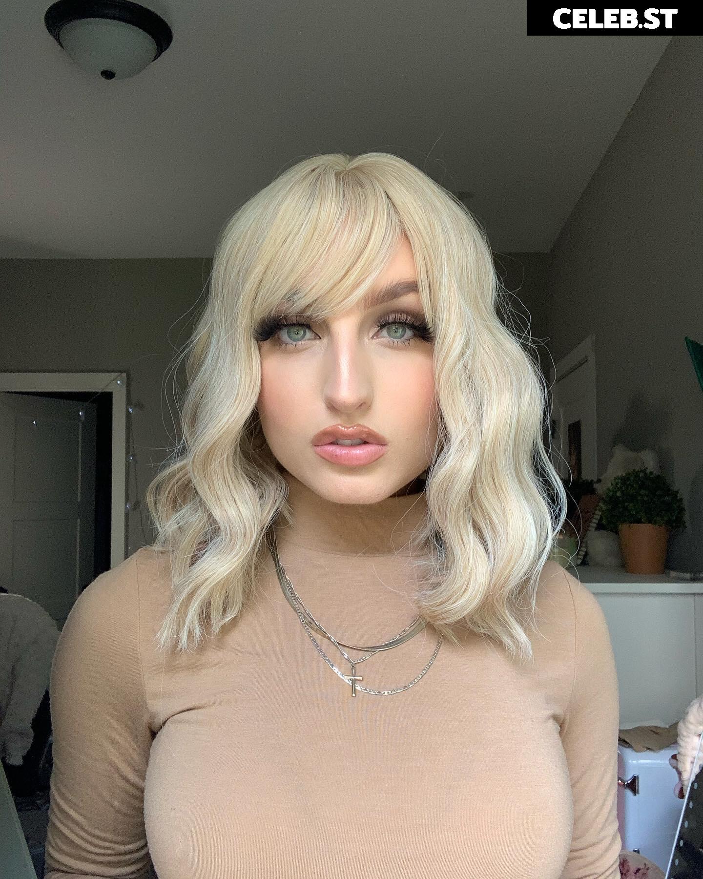 beebee ASMR Image 12380400