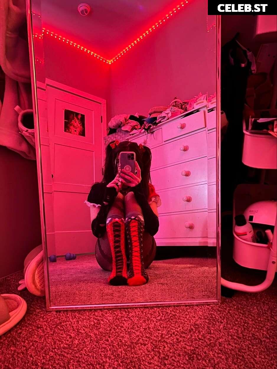 beebee ASMR Image 12380467