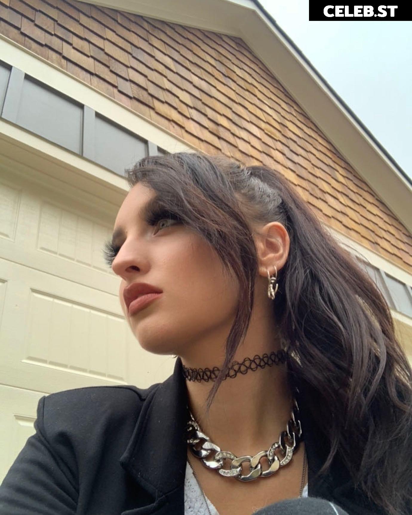 beebee ASMR Image 12380381