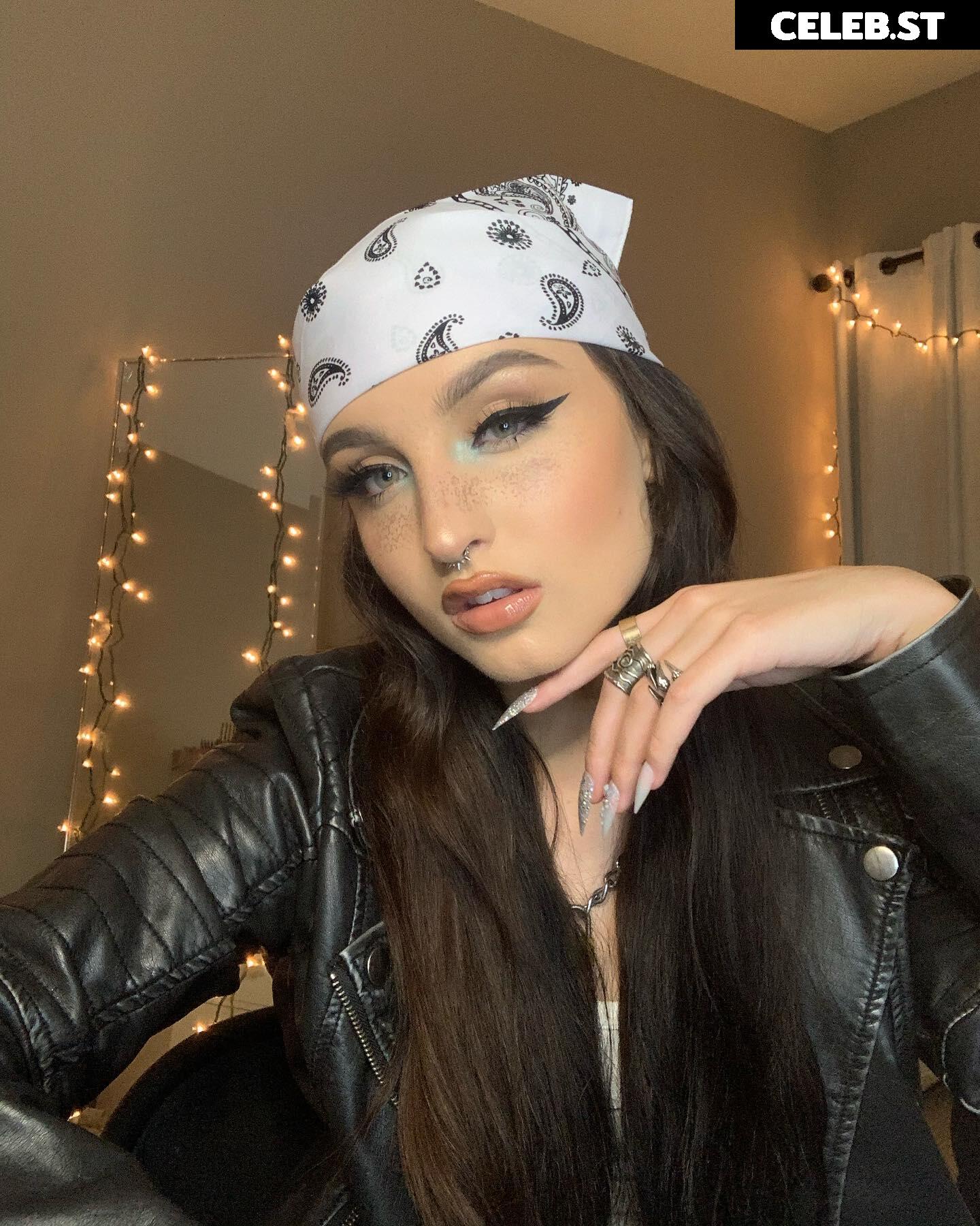 beebee ASMR Image 12380353