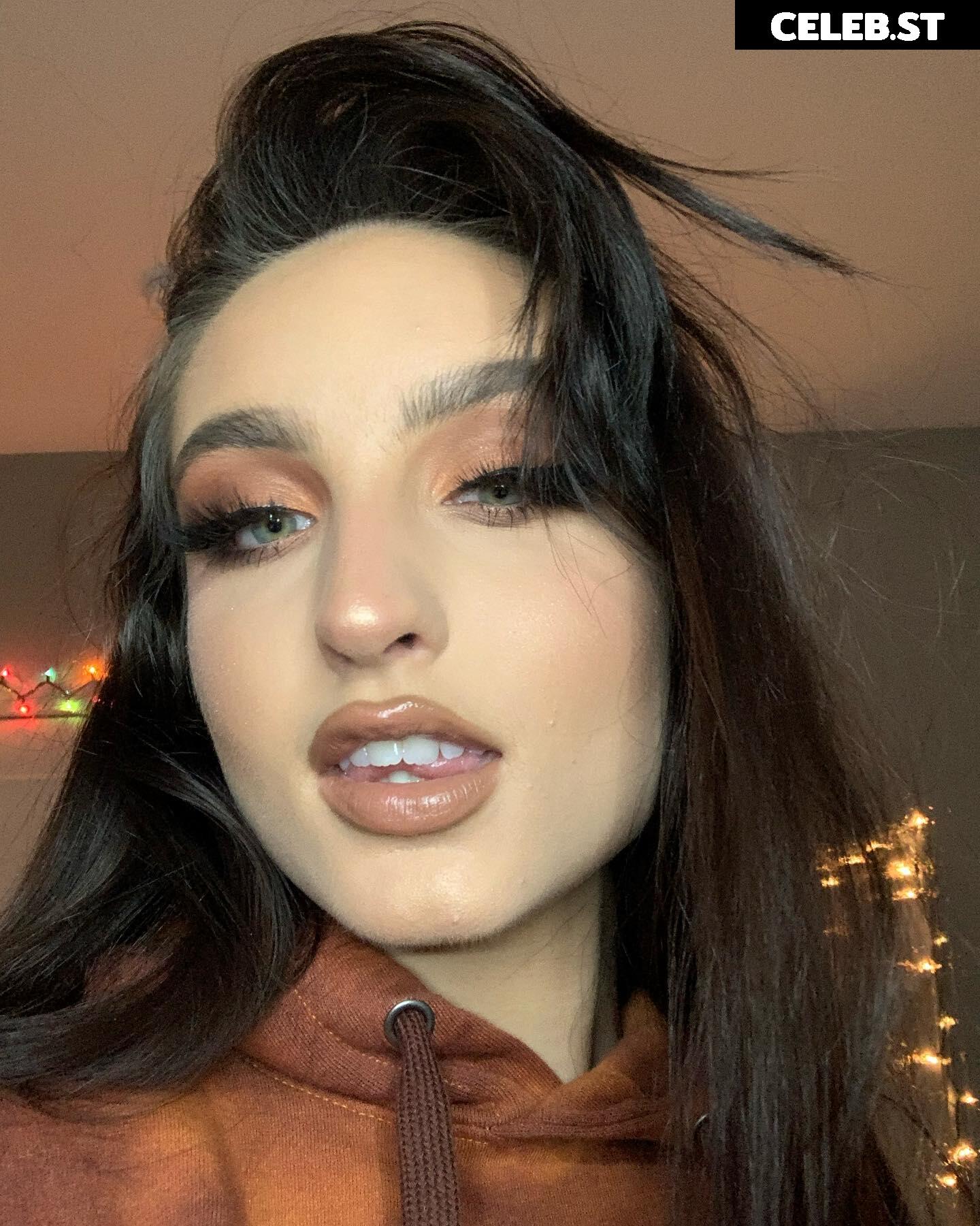 beebee ASMR Image 12380352