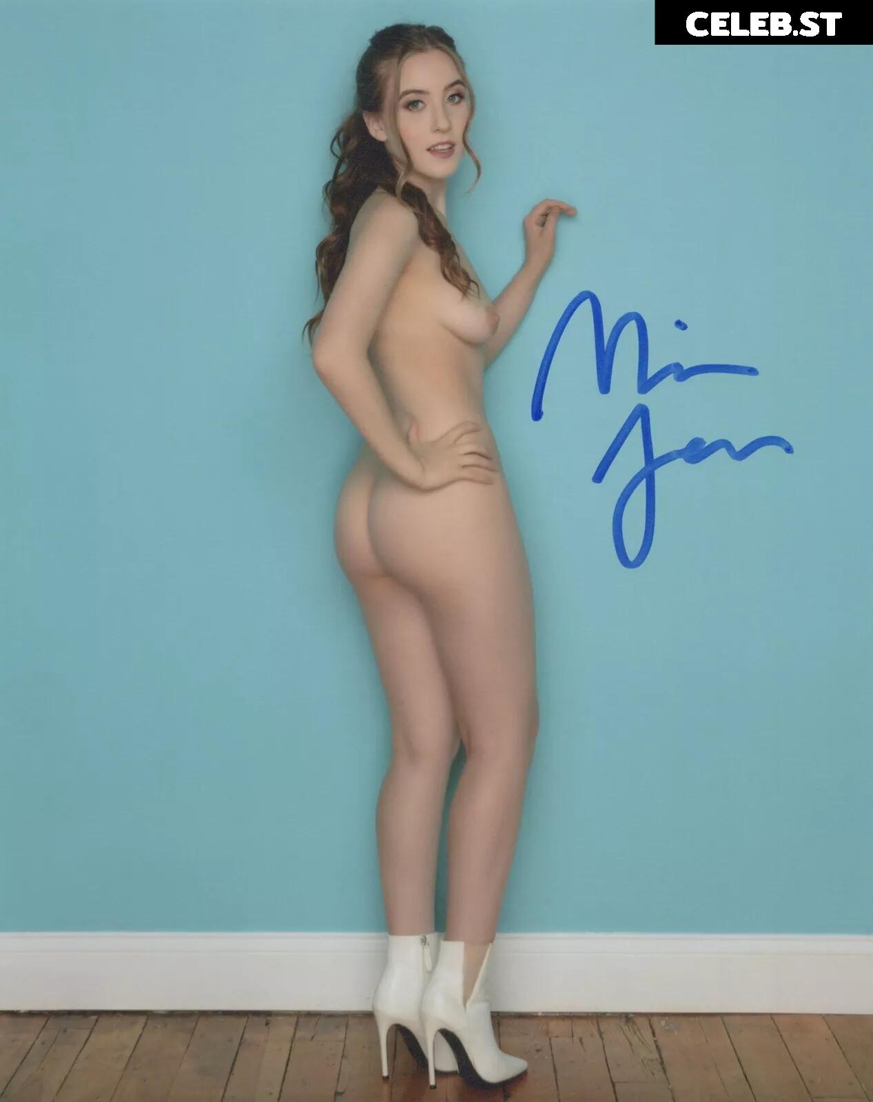 Curious_Hour / mirrajean Image 12268750