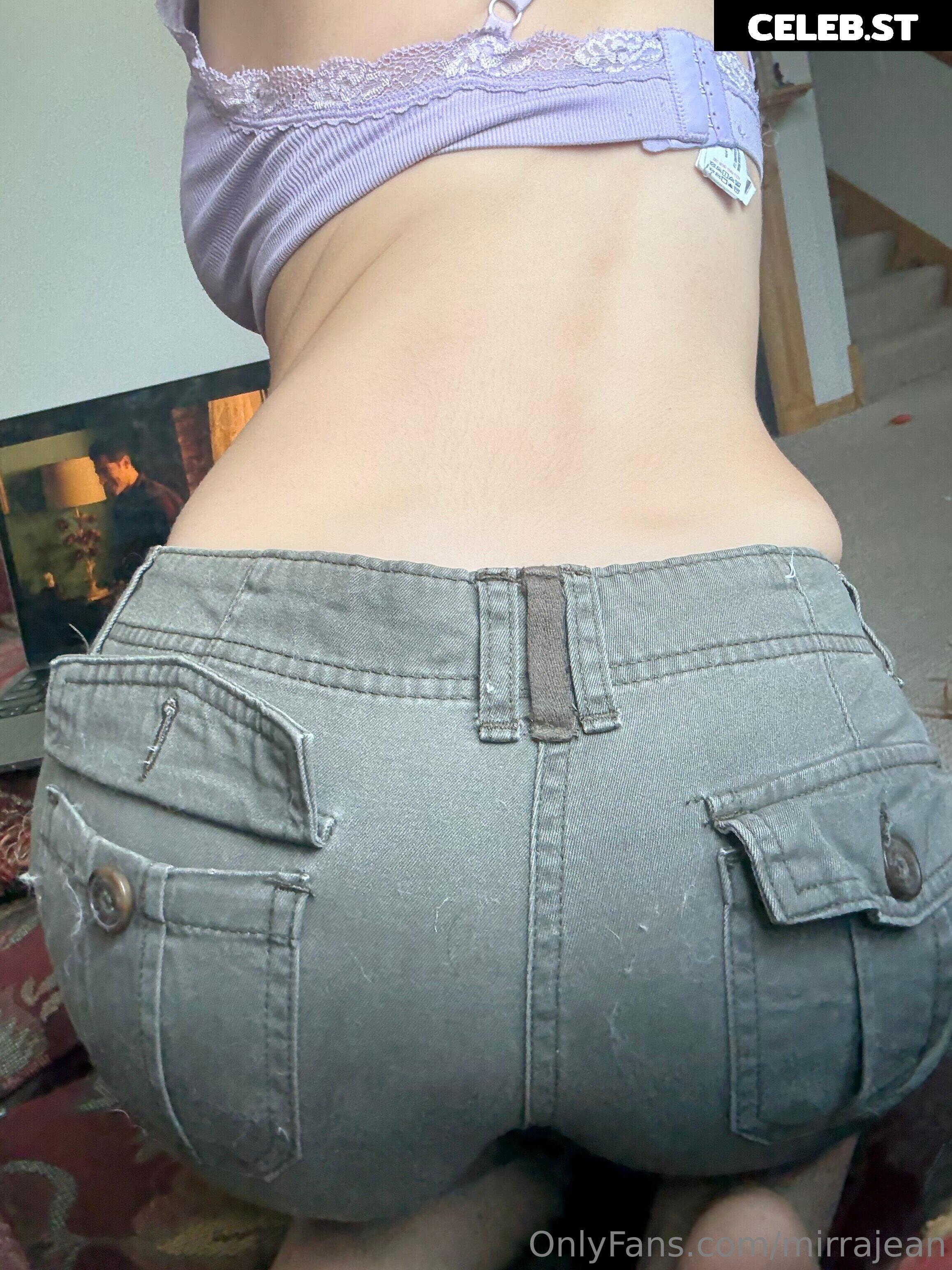 Curious_Hour / mirrajean Image 12268778