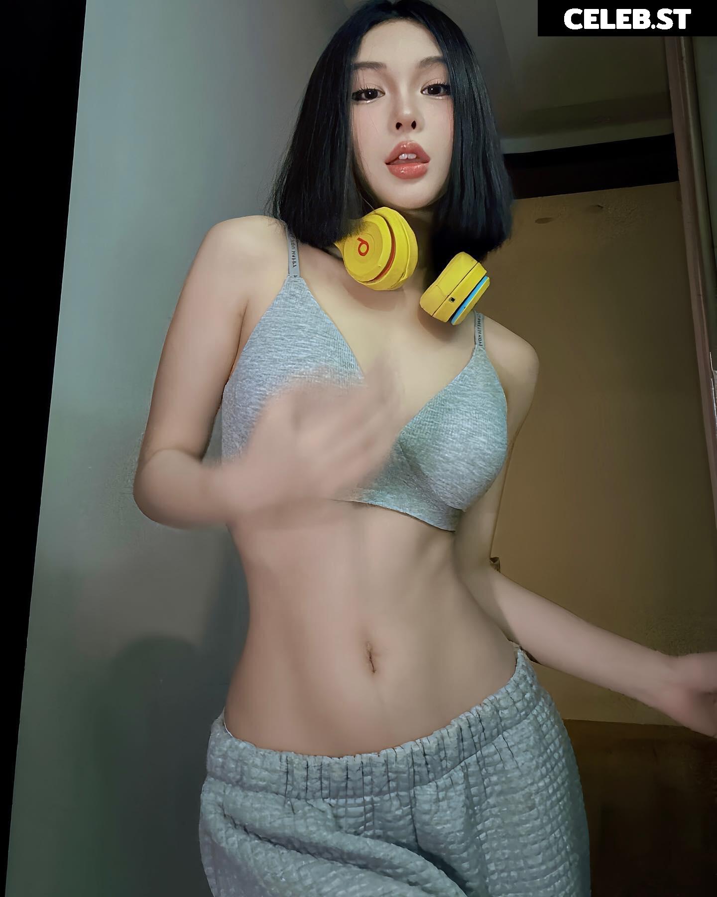 Ivy ai.lin20_ Image 12268195