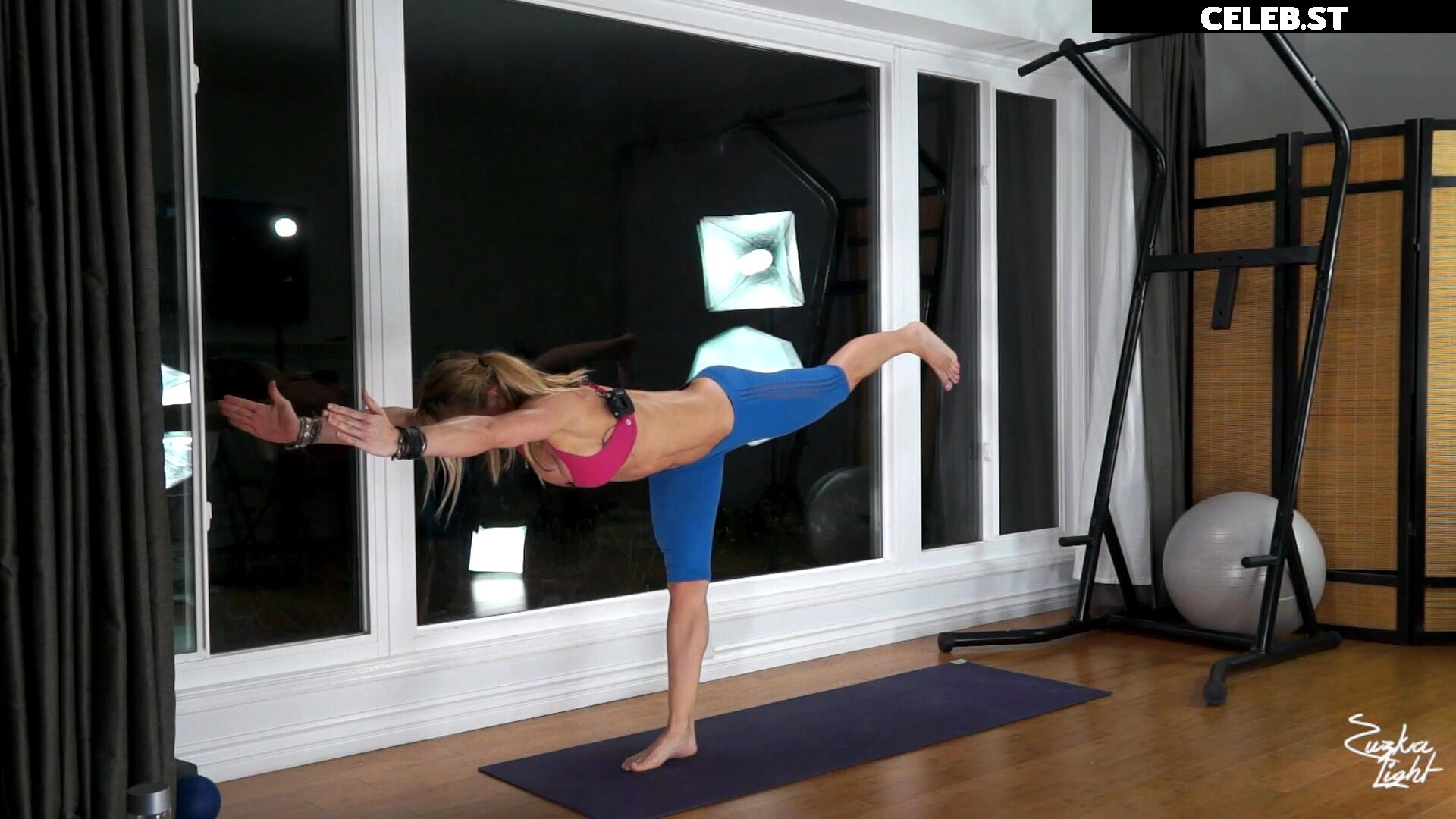 Zuzka Light Image 12267394